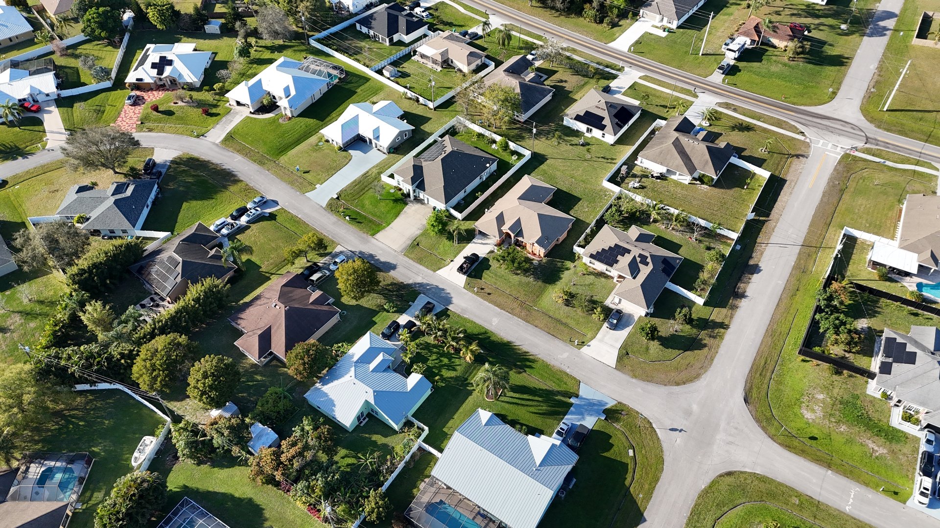 Explore Florida Neighborhoods | Lis K Comas Real Estate