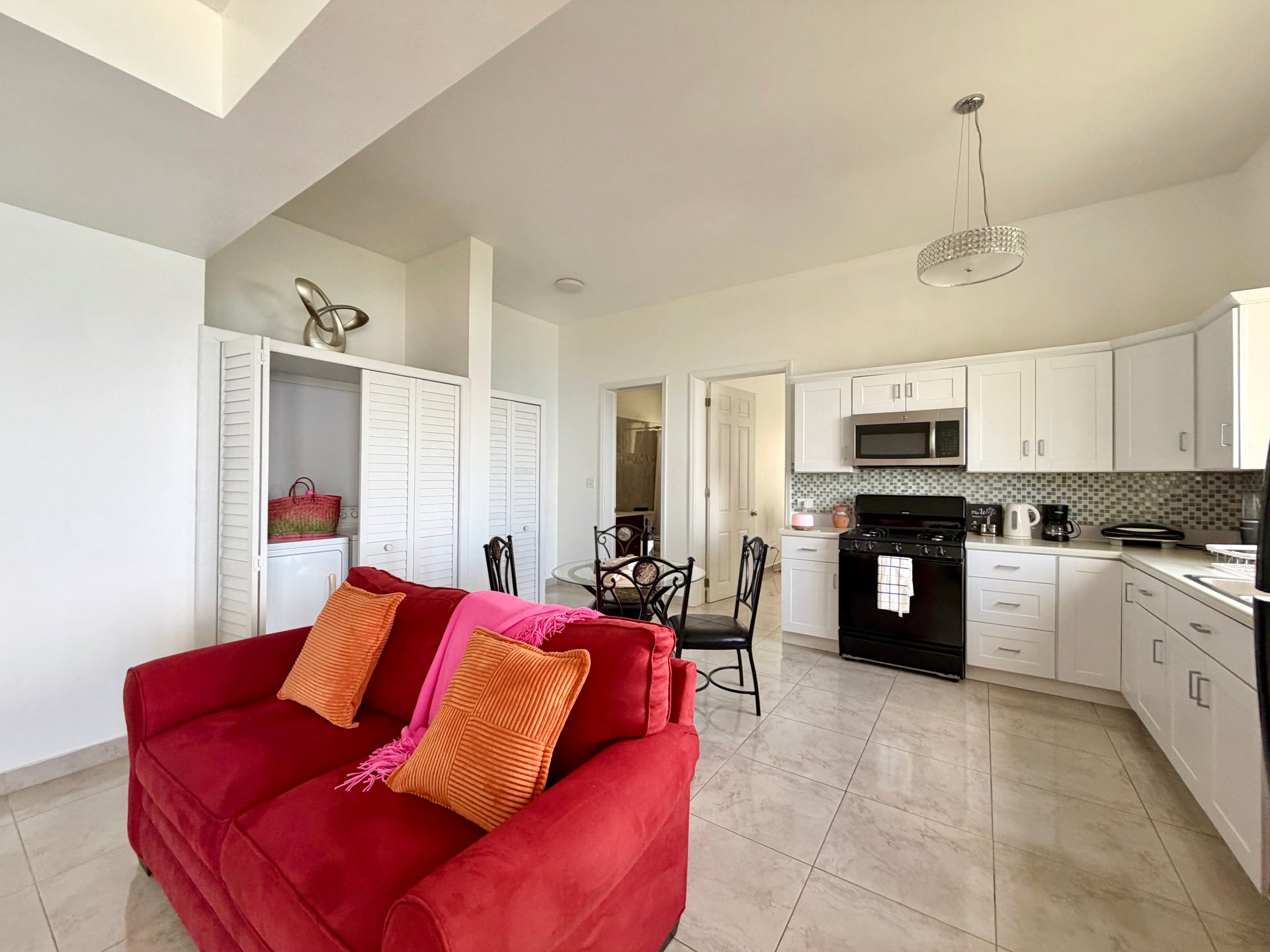 1145 McNamara Private 1 Bedroom Apartment