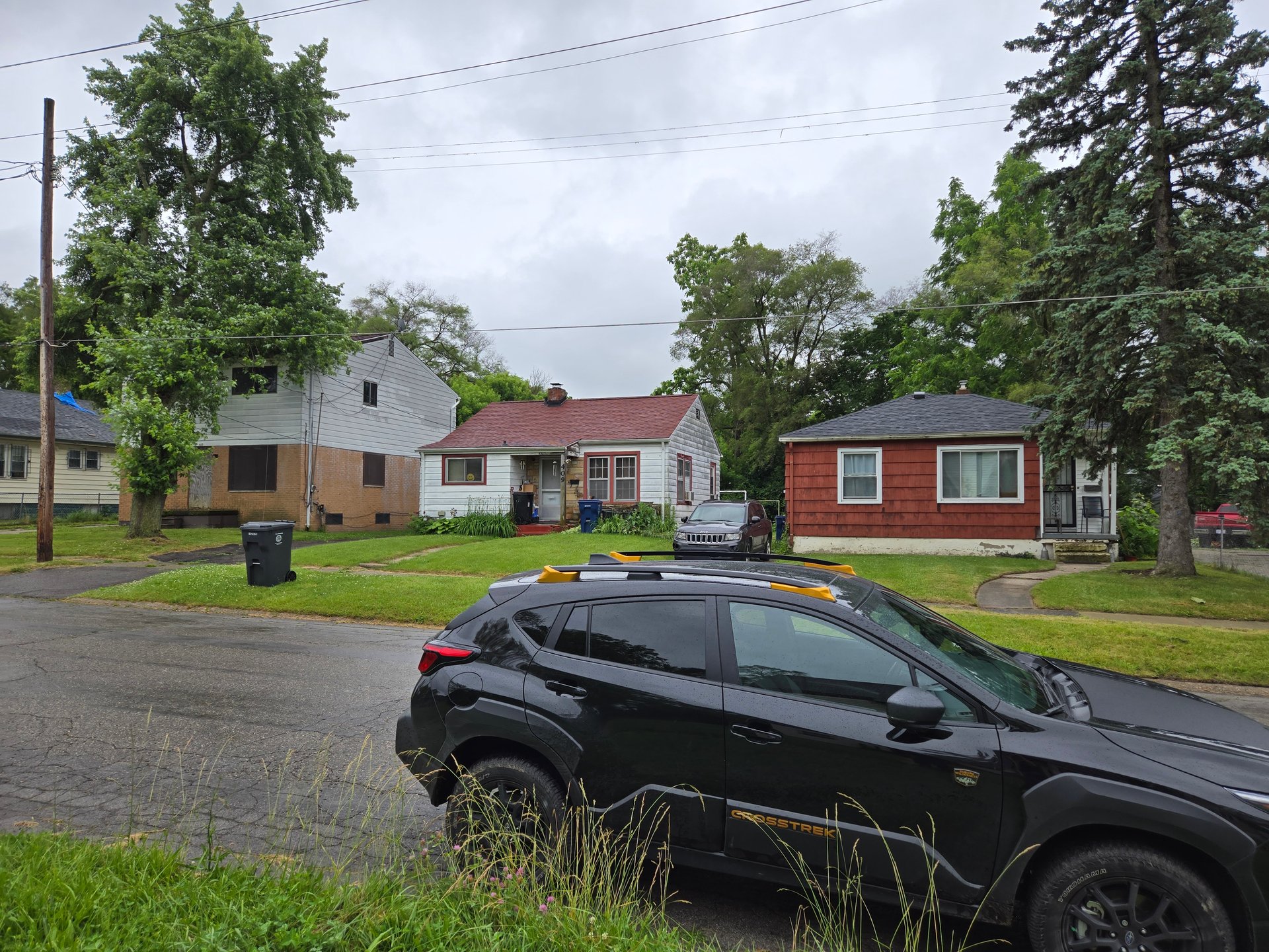 414 W Eldridge Ave