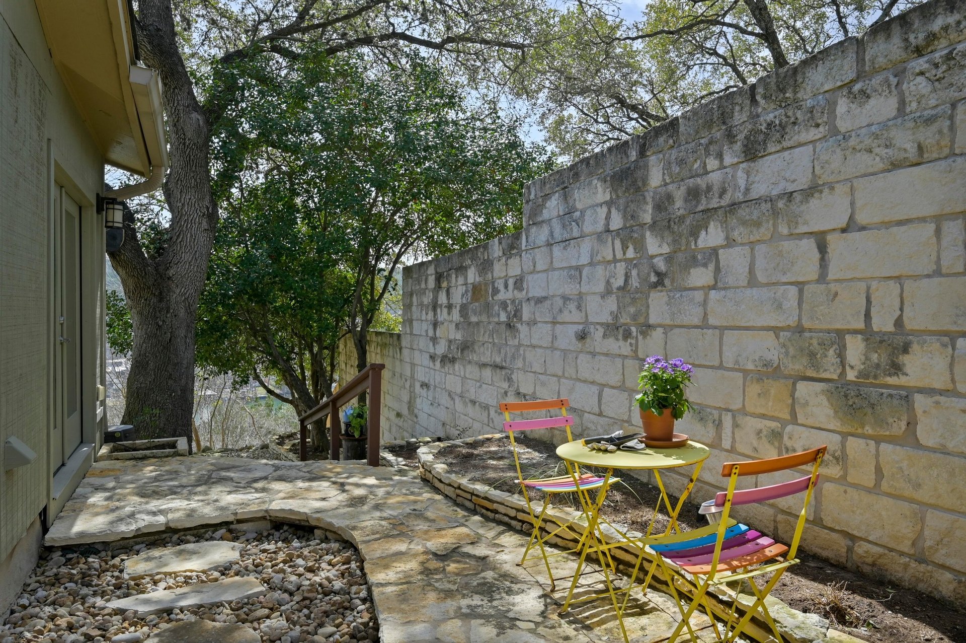 3004 Patio Circle 