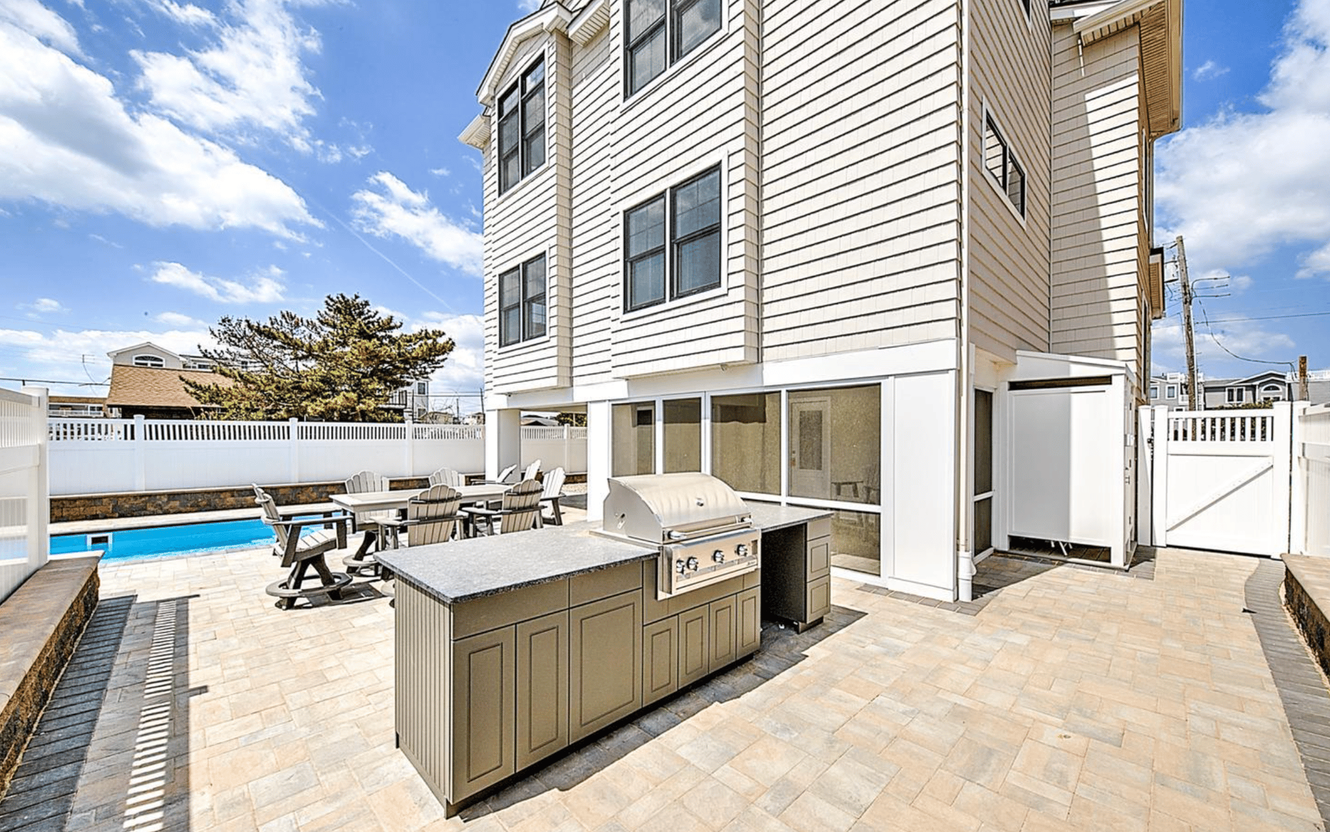5205 West Ave - Pet Friendly
