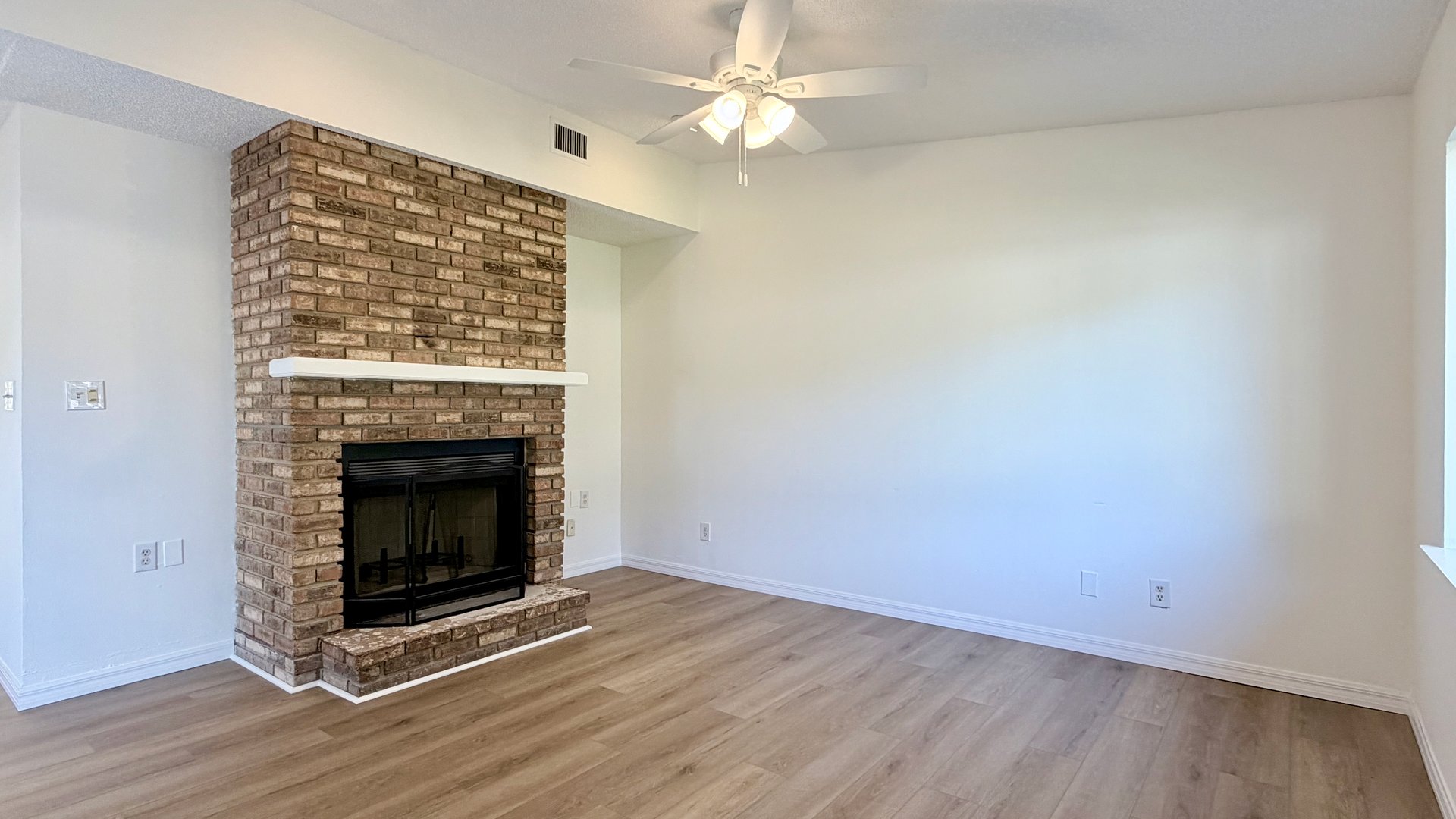 Longwood Three-Bedroom, Two-Bathroom Duplex for Lease on Lake Wayman