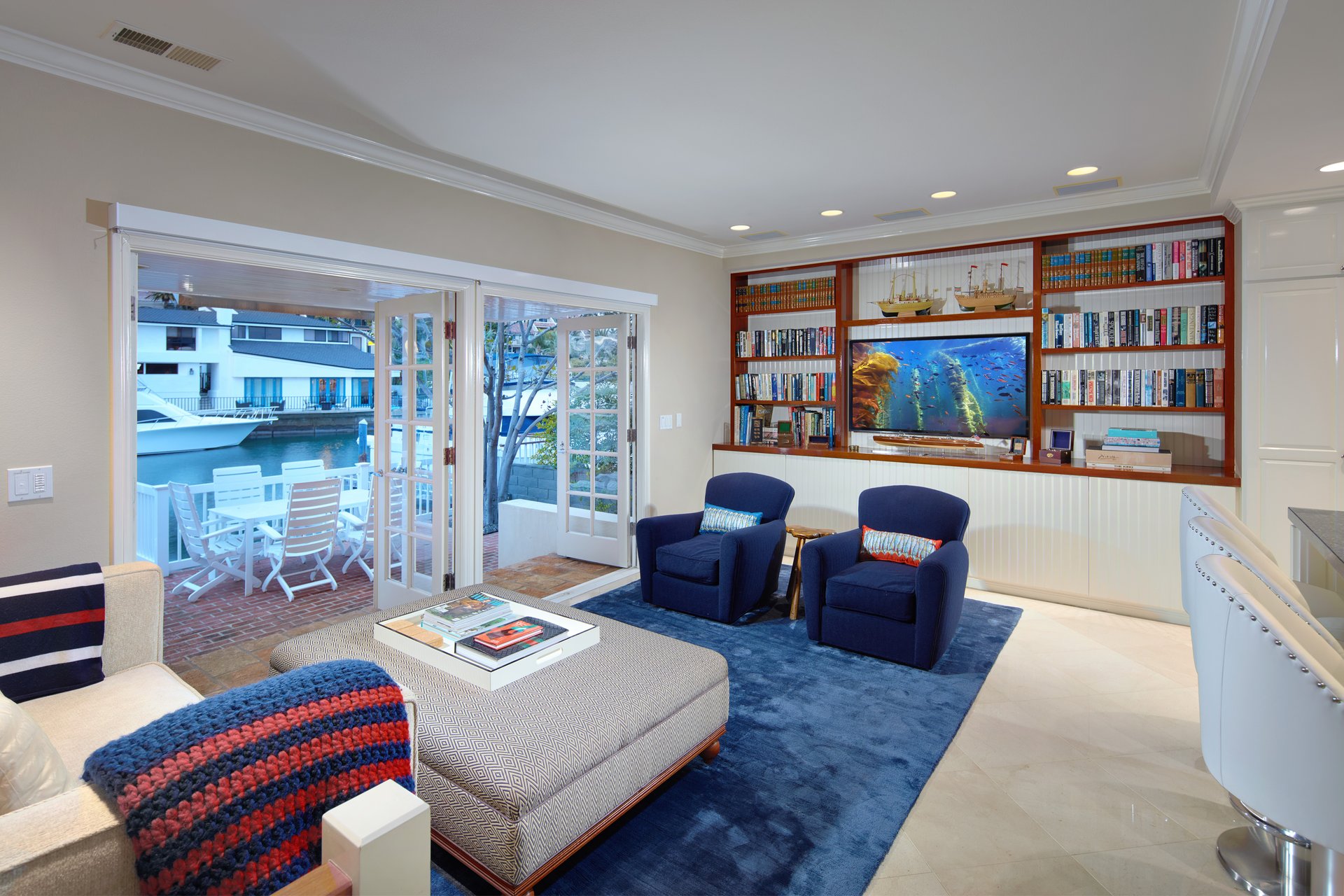 736 Harbor Island Drive