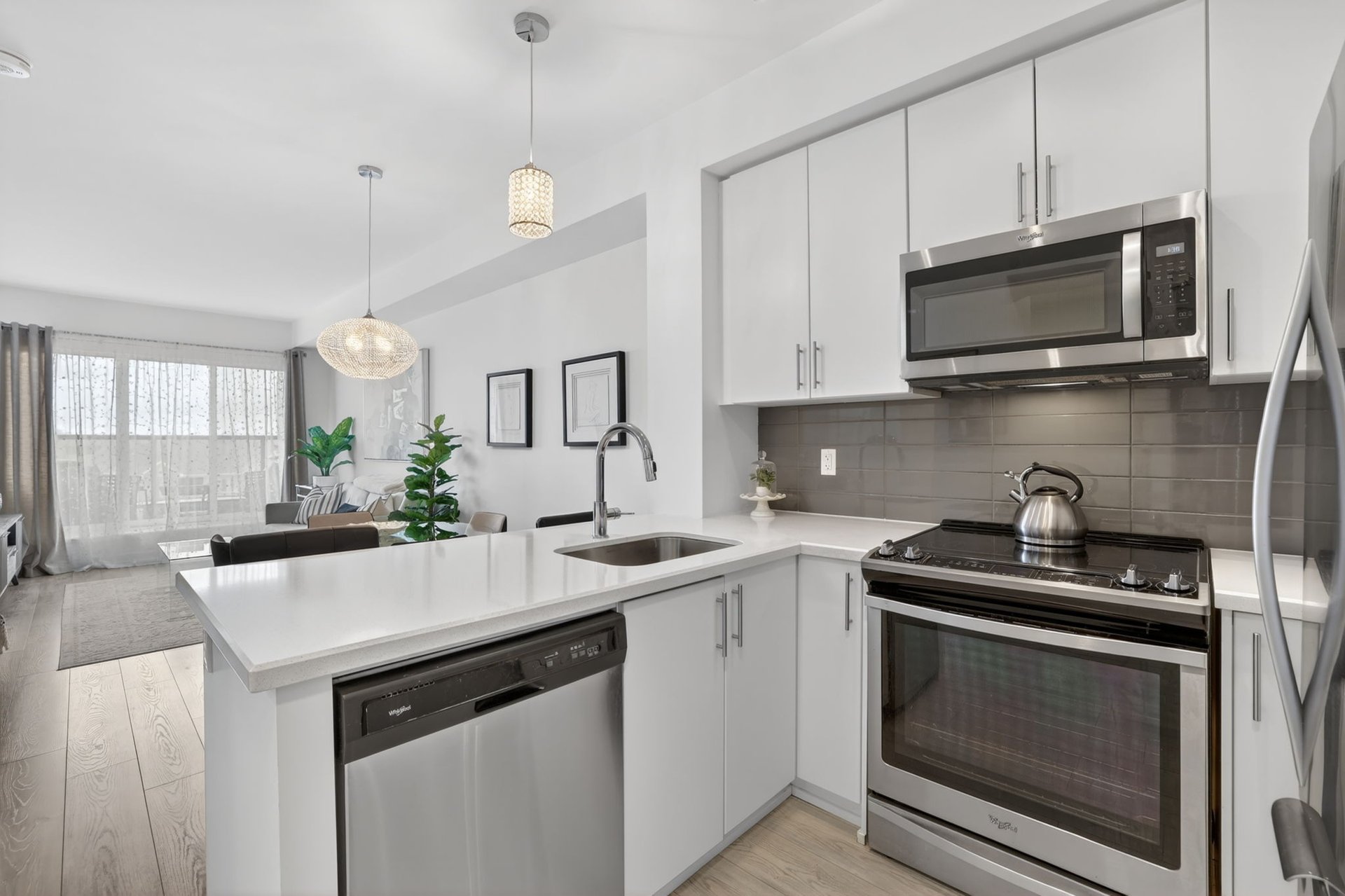 #246 - 555 William Graham Drive