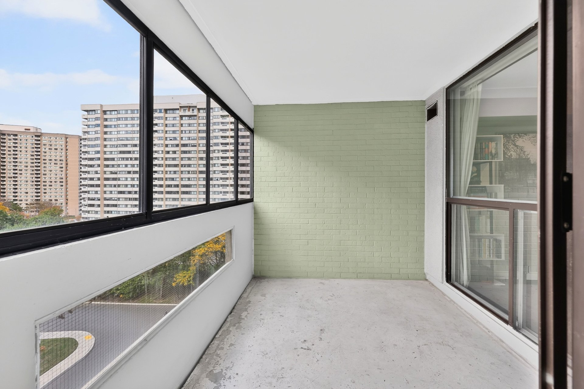 50 Elm Dr E 610