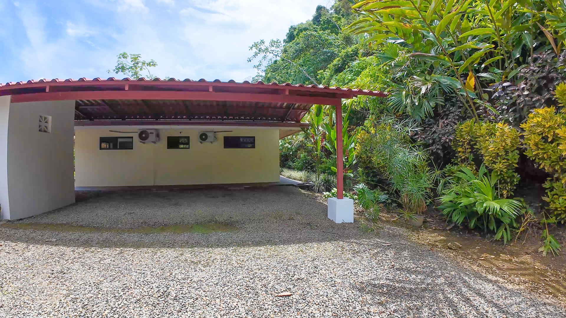 Private Rainforest Retreat Just Minutes from Dominical