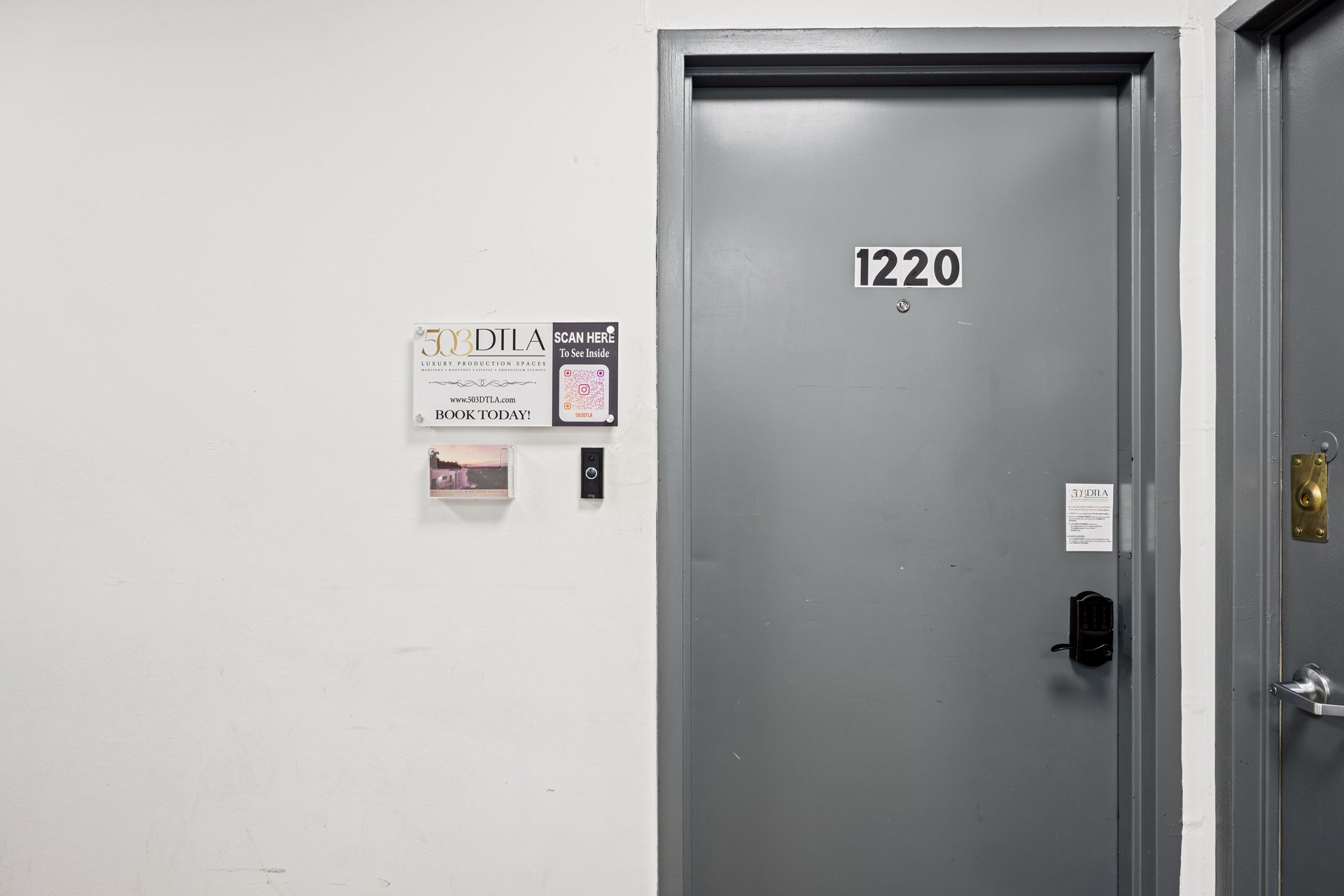 Studio 1220🗽