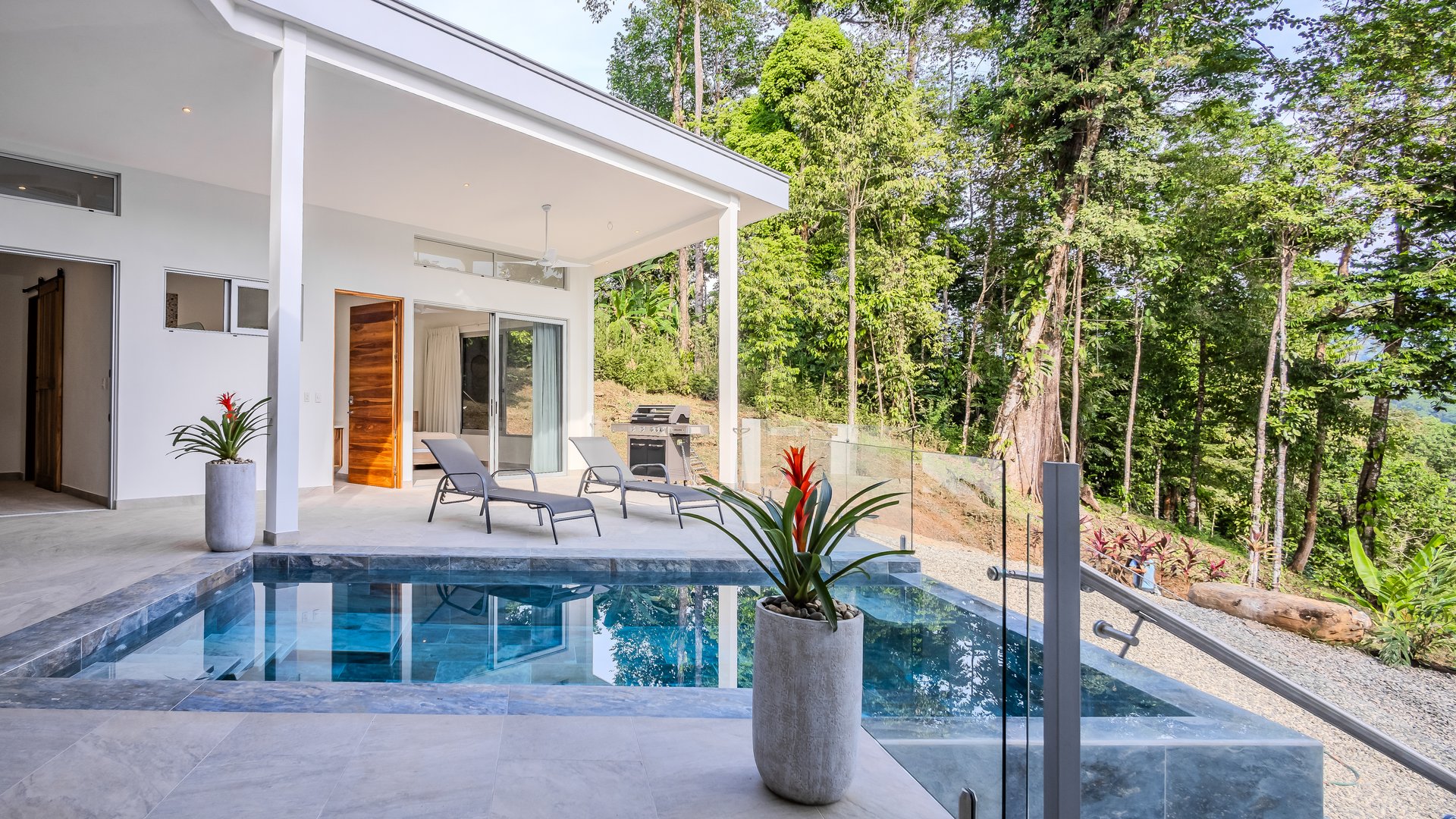 An Exclusive, Sunny Ridge-Top 4-Bed Designer House With Unforgettable Mountain & Jungle Views