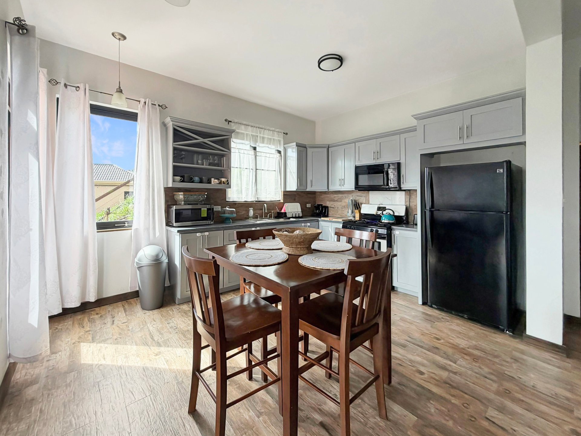 349 Mount Healthy 2 Bedroom Apartment