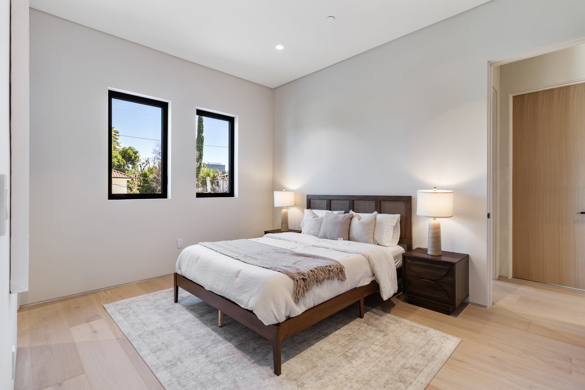 Addison St, 91436