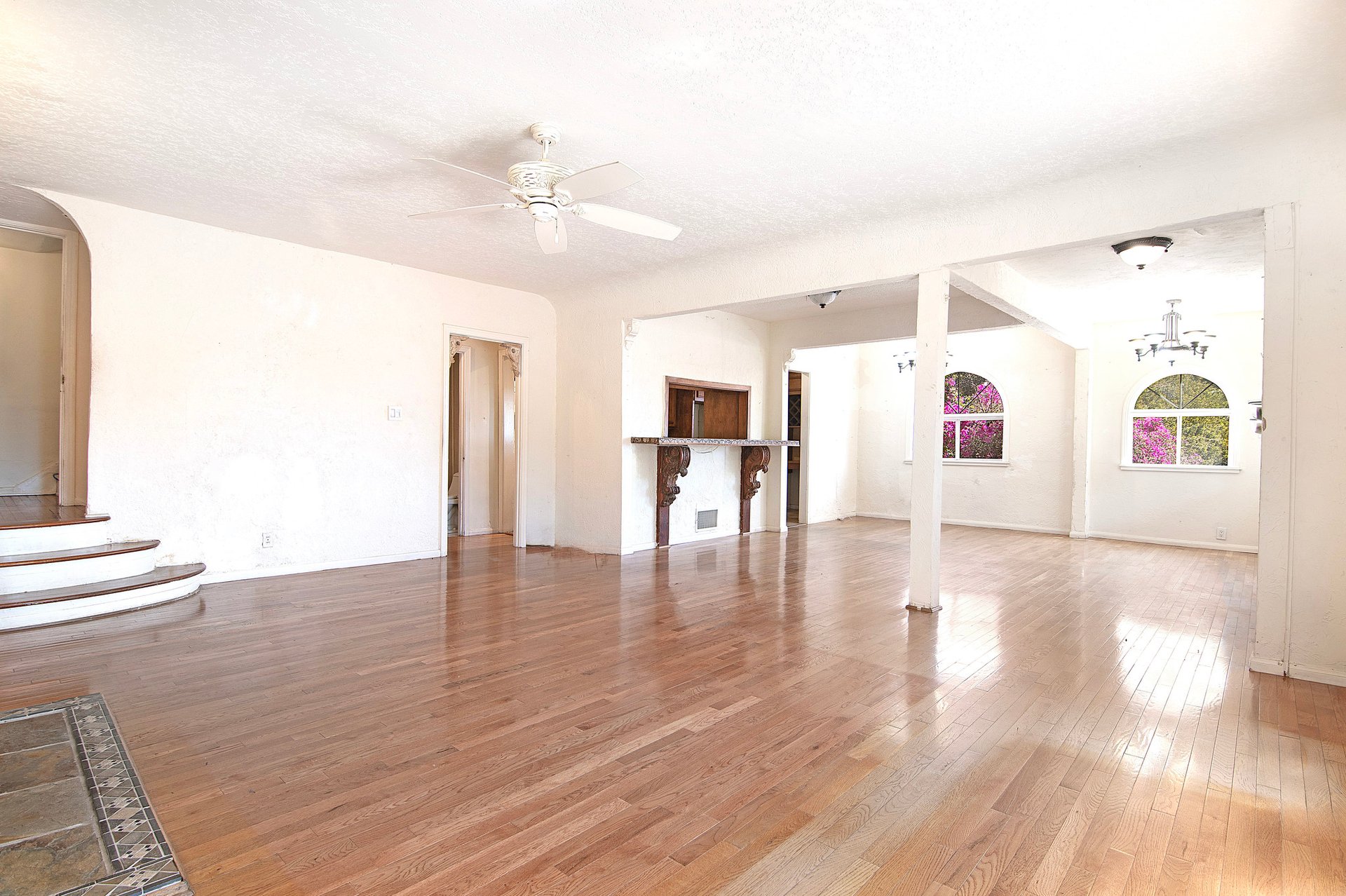 6131 Glen Tower St.