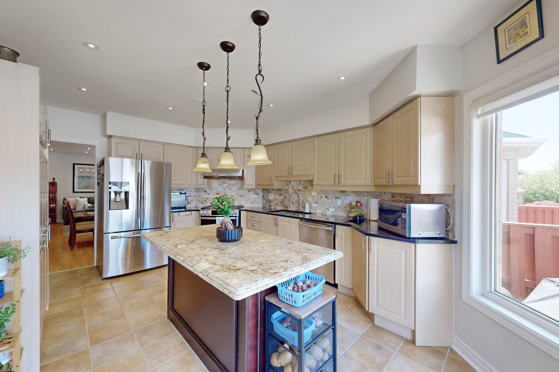 851 Clemens Crescent