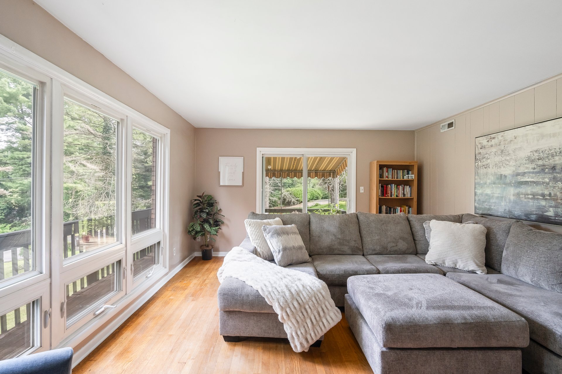1403 Beverly Hills Road