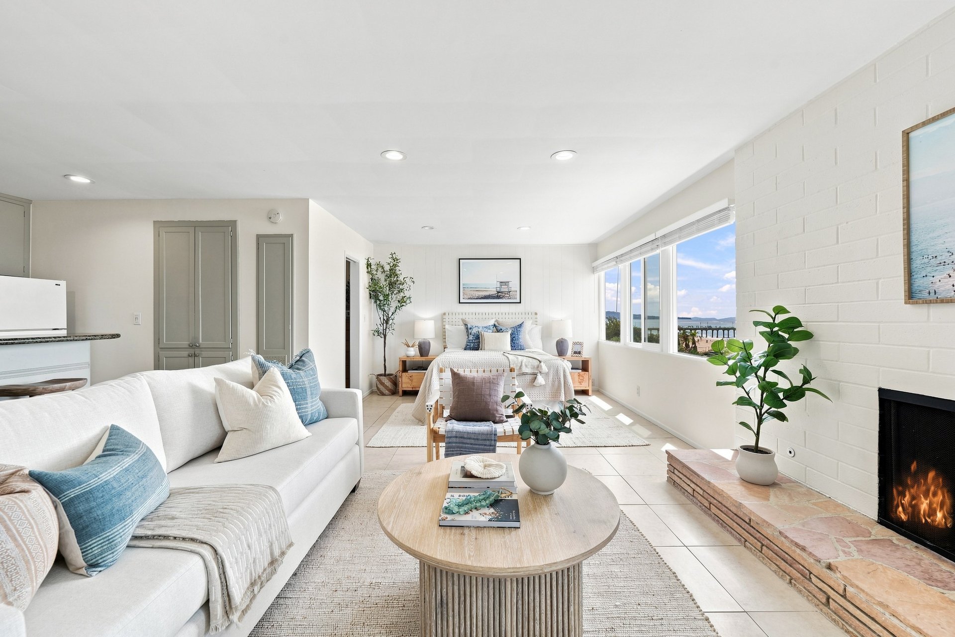 1416 The Strand