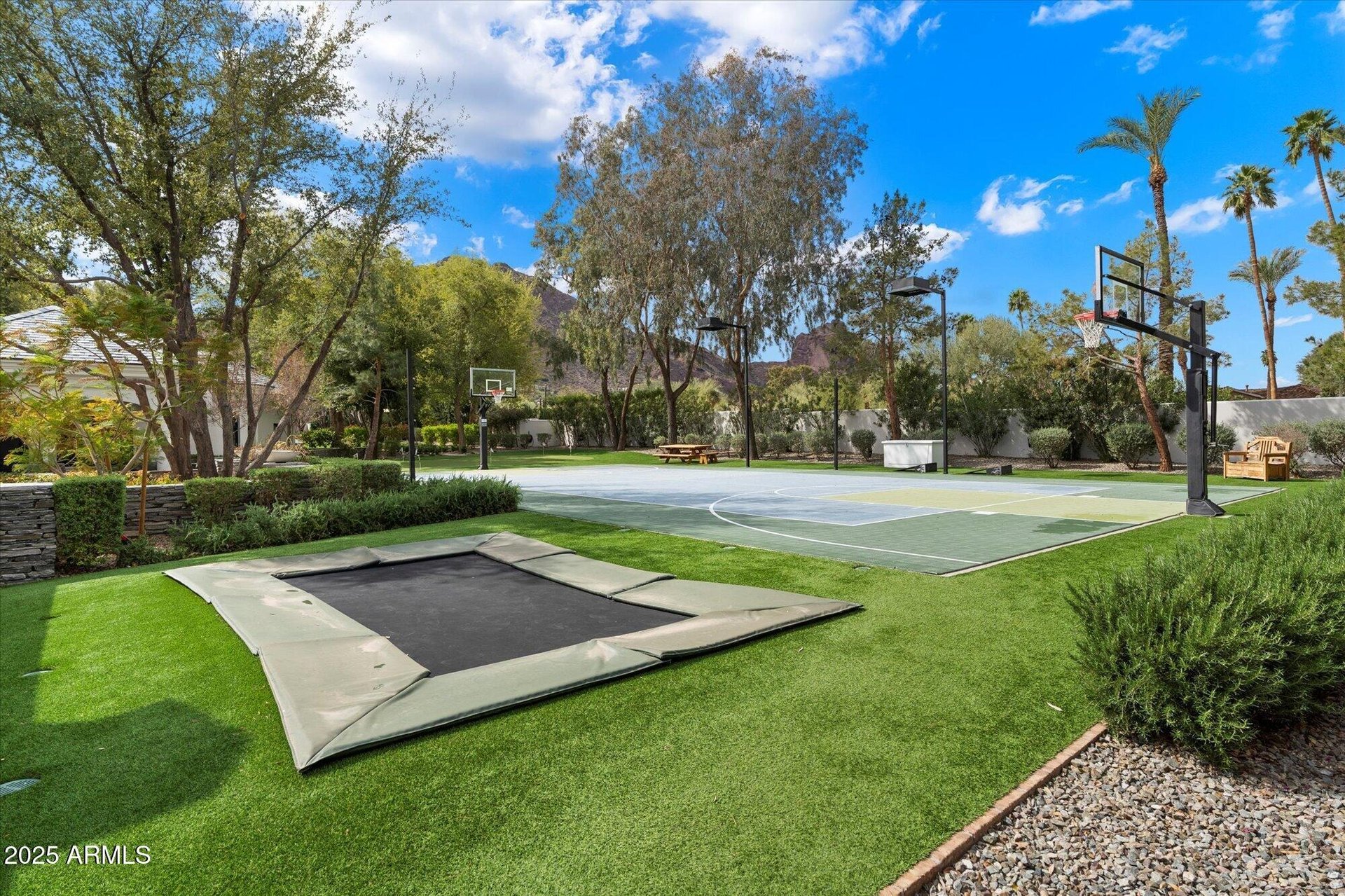 5901 E EDWARD LN