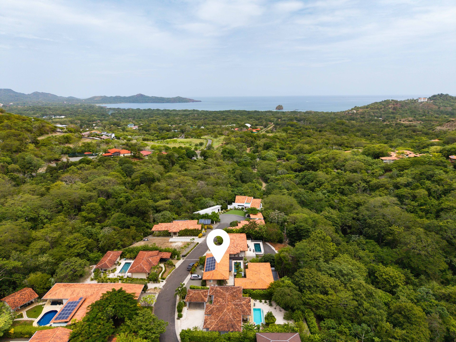 Casa Oasis | 3BR Main Residence + 2BR Guest House with Pool in Mar Vista, Playa Flamingo