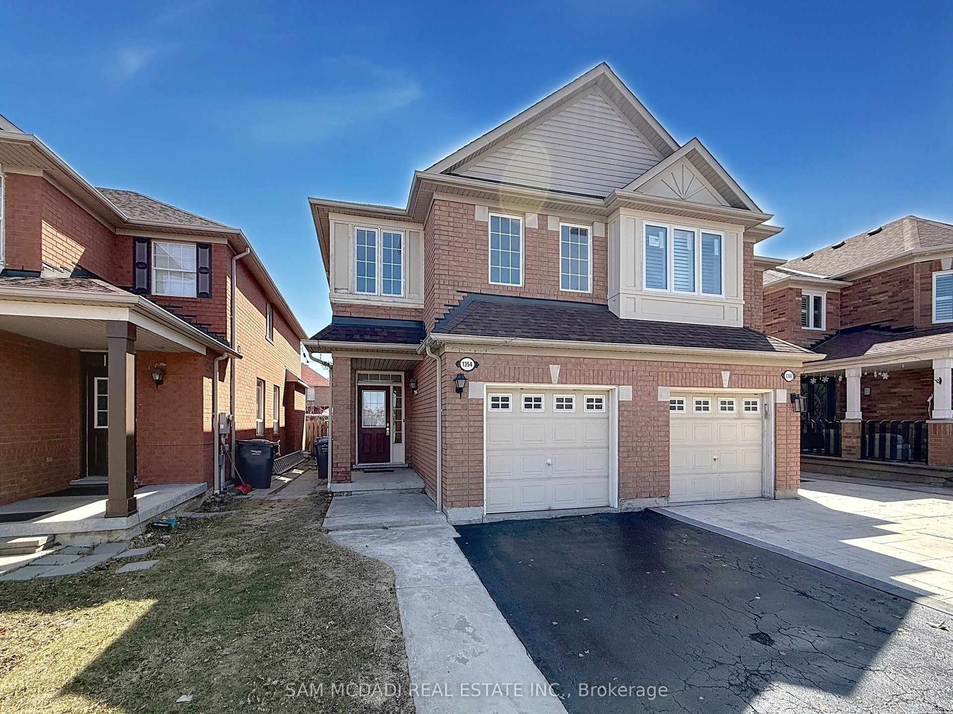 1354 Weir Chase 