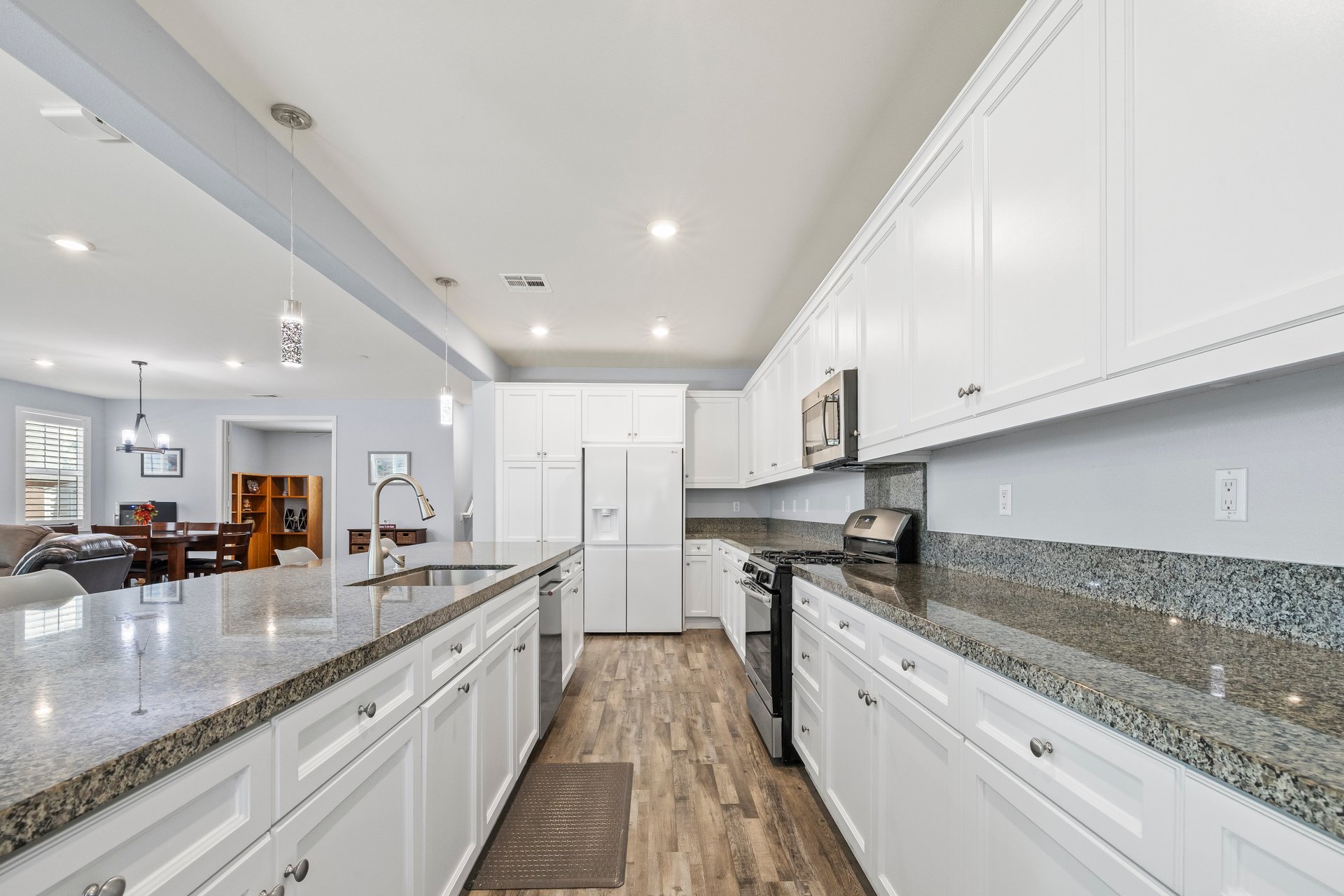 3147 E Yellowstone Dr. 