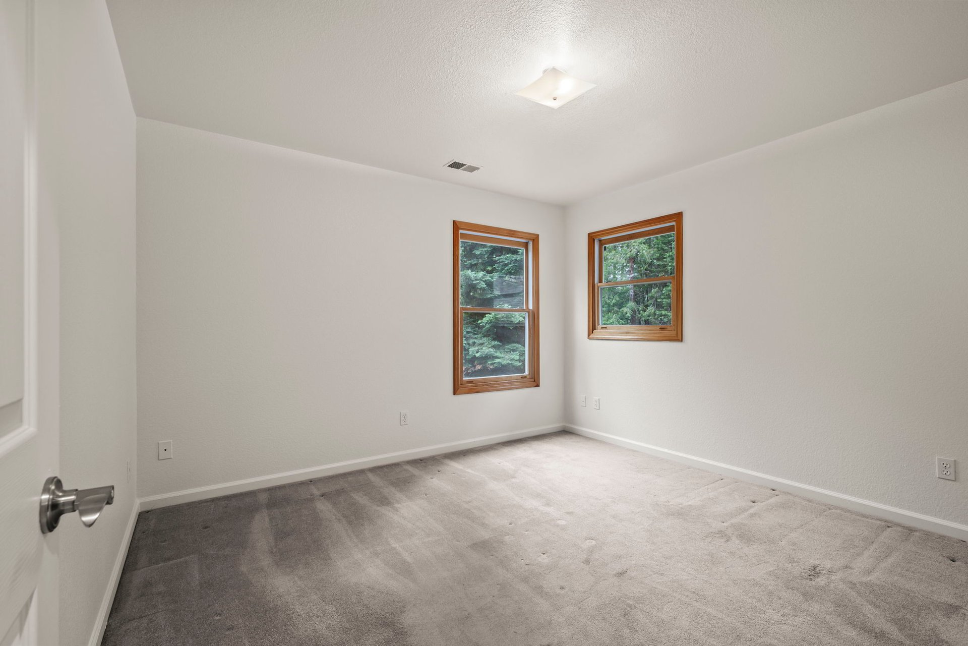 7481 Slug Gulch Rd