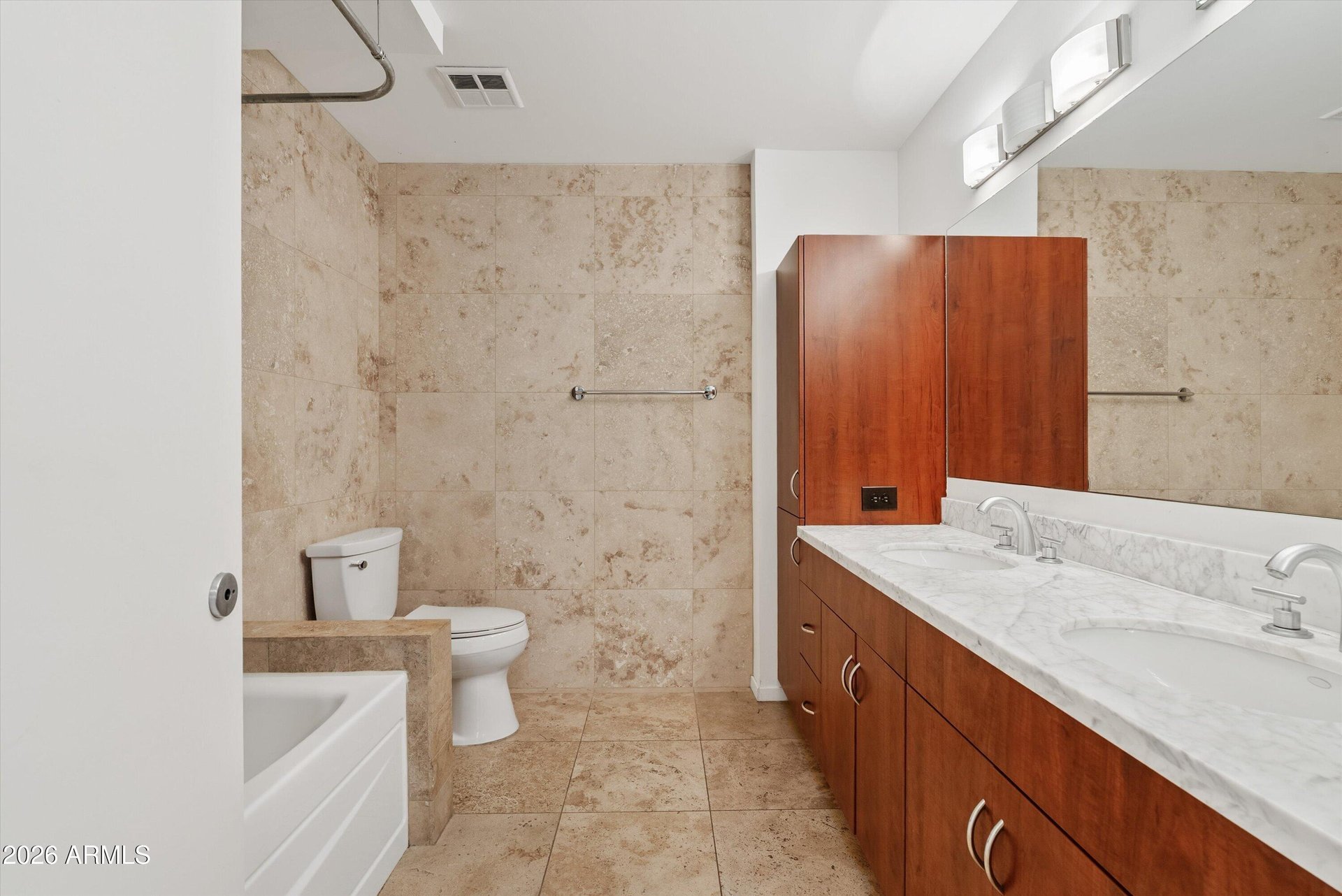 7147 E Rancho Vista Dr, #3008