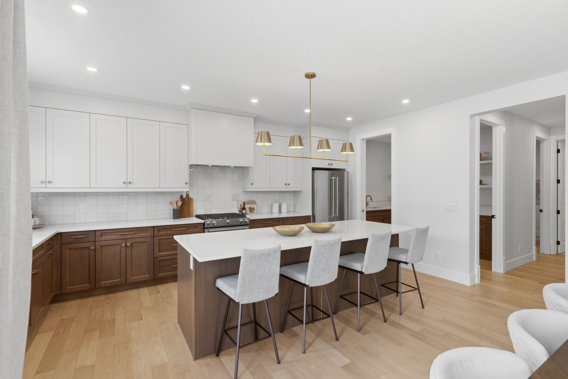 378 Bessborough Drive SW