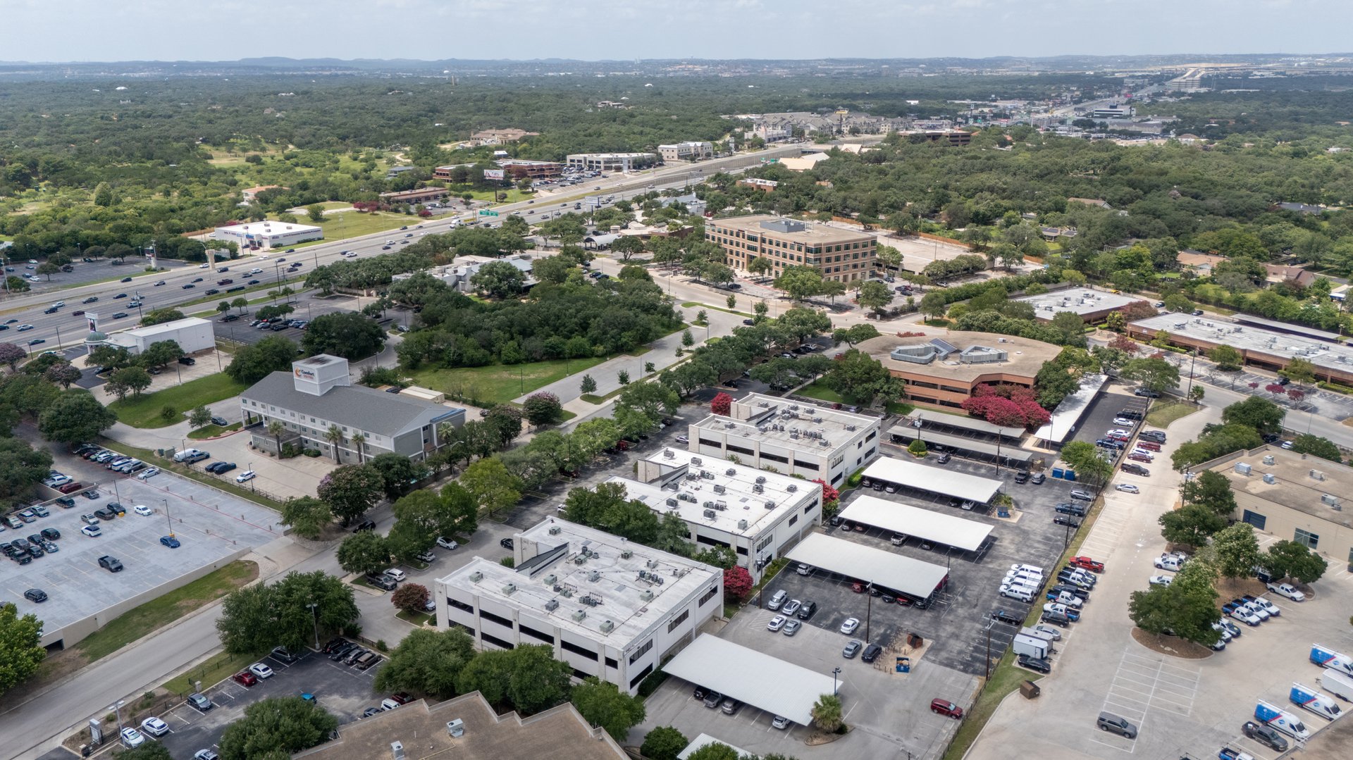 Independence Plaza I & II | Move-in Ready Spec Suites | For Lease