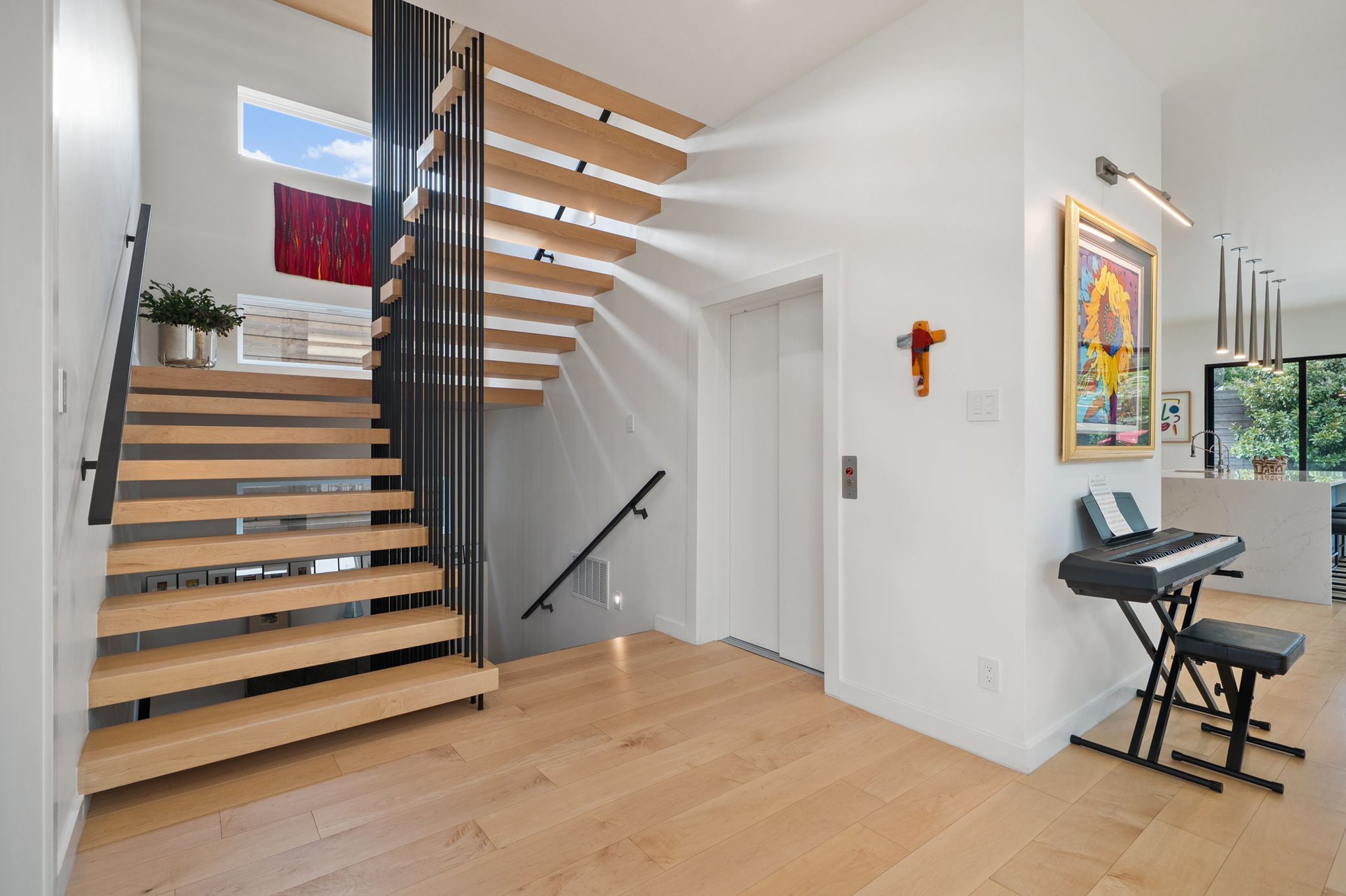423 W Colorado Boulevard