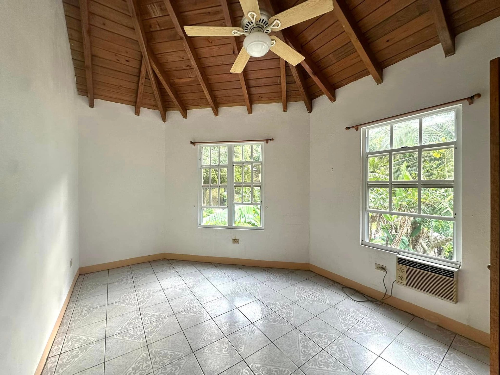 1024 Cane Garden Bay 2 Bedroom Apartment