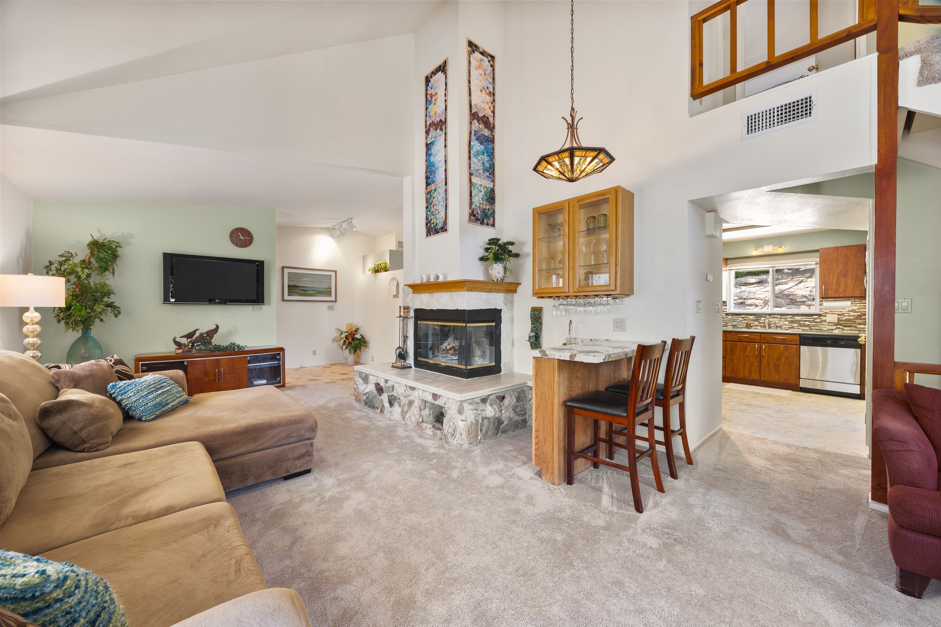 Panoramic Mountain Views in West Golden Hills — 21725 Mountain Drive, Tehachapi