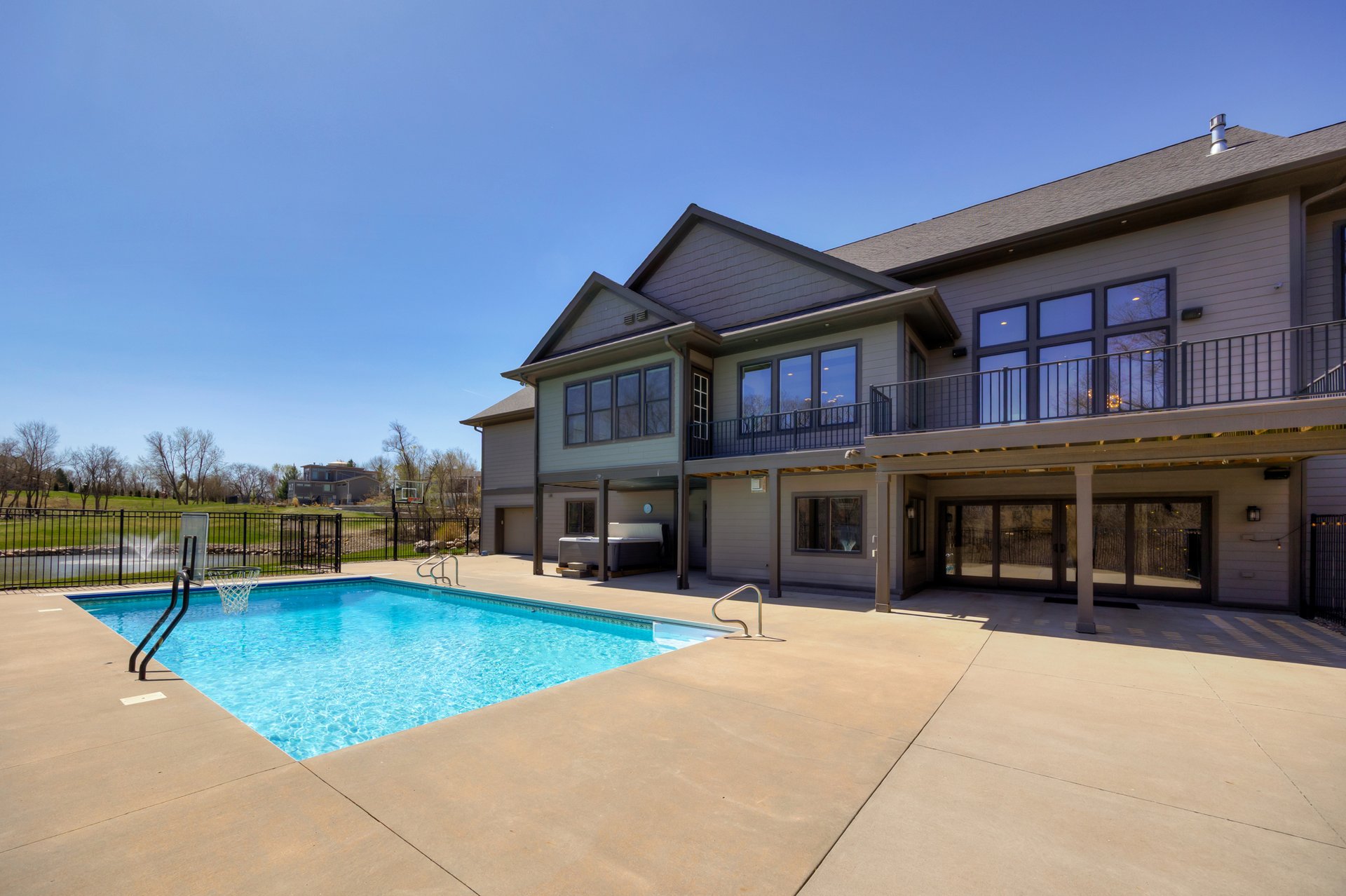 10508 NW 74th Place