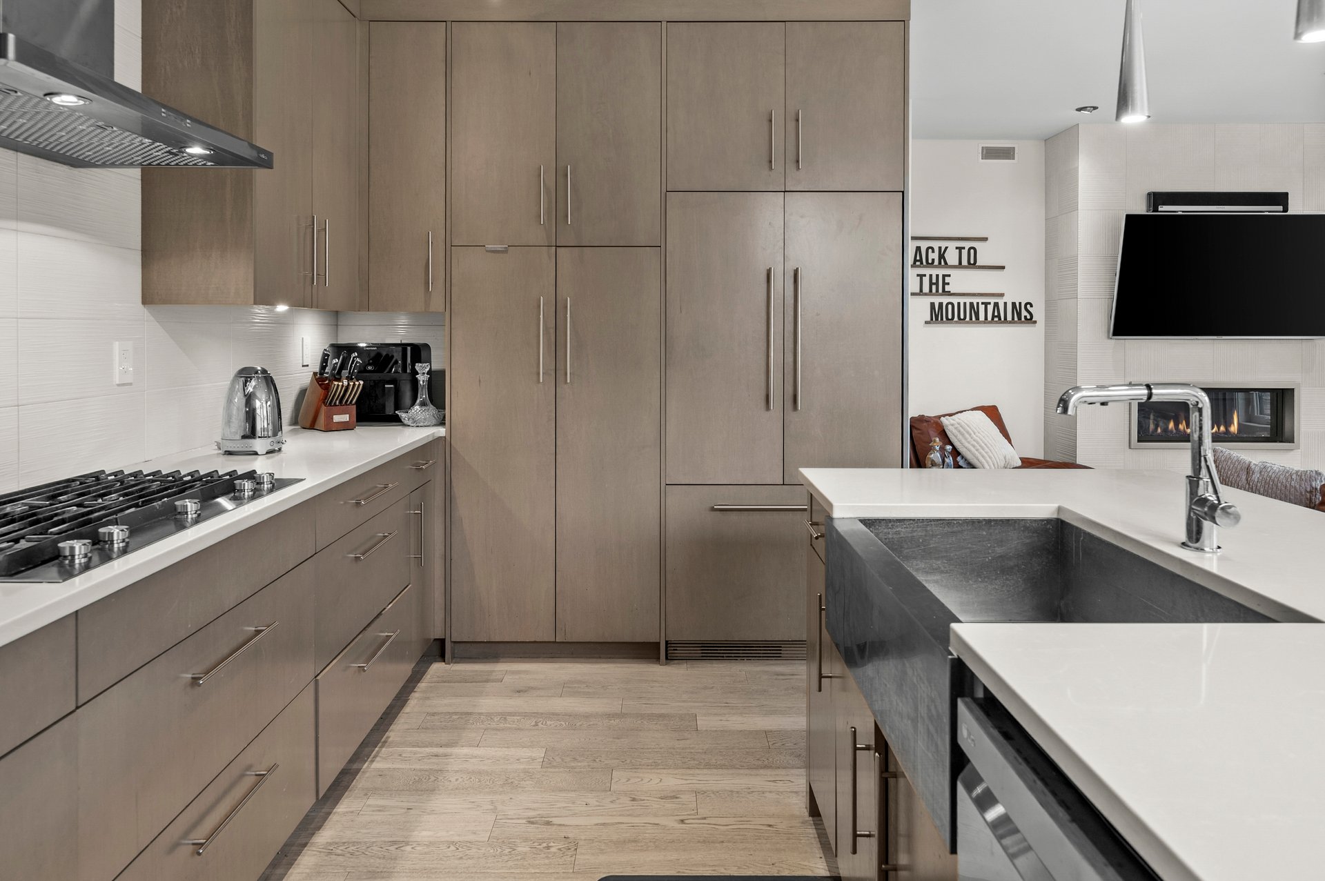 101A Stewart Creek Rise Unit: 101