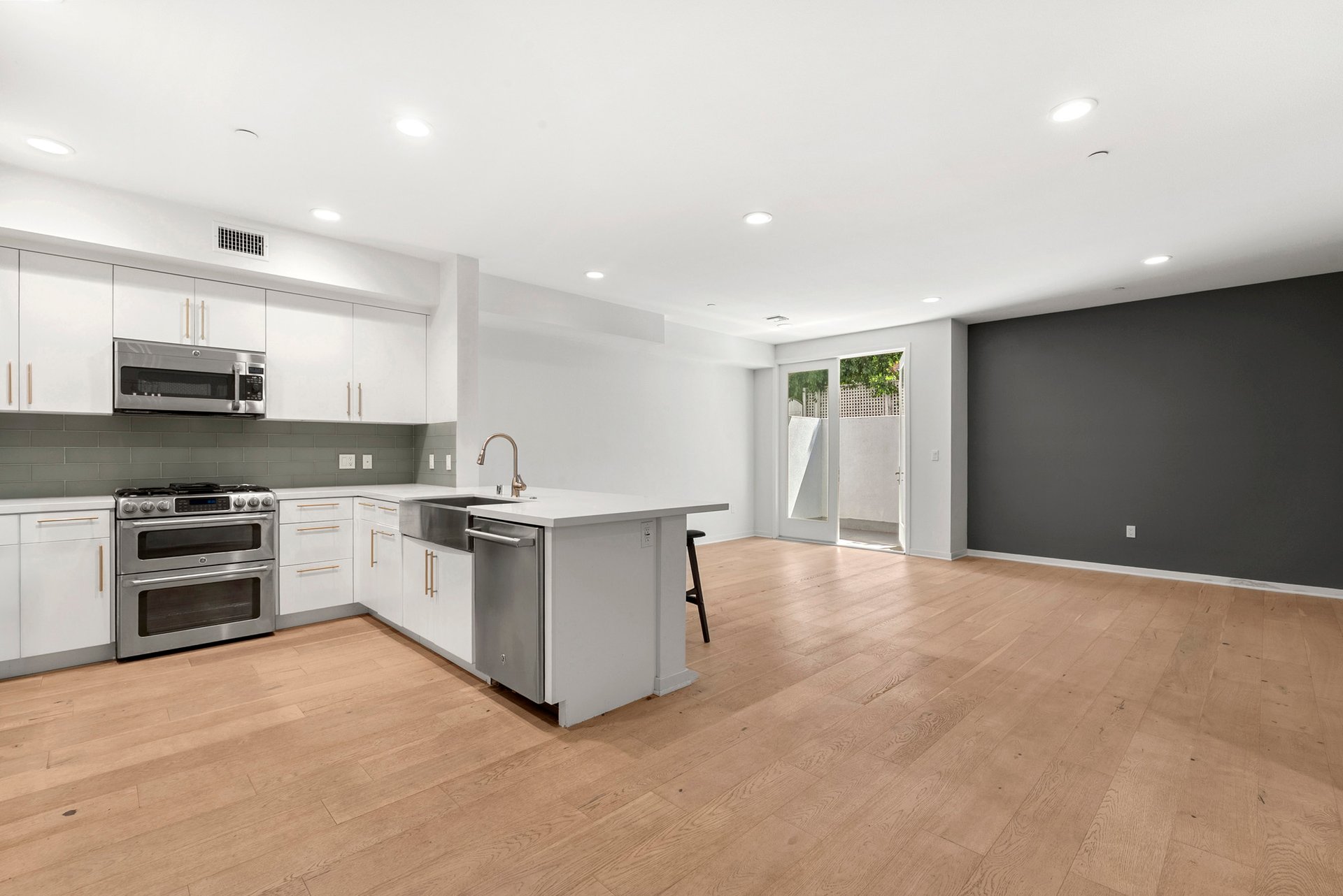 4240 Laurel Canyon Blvd Unit: 105, Studio City 