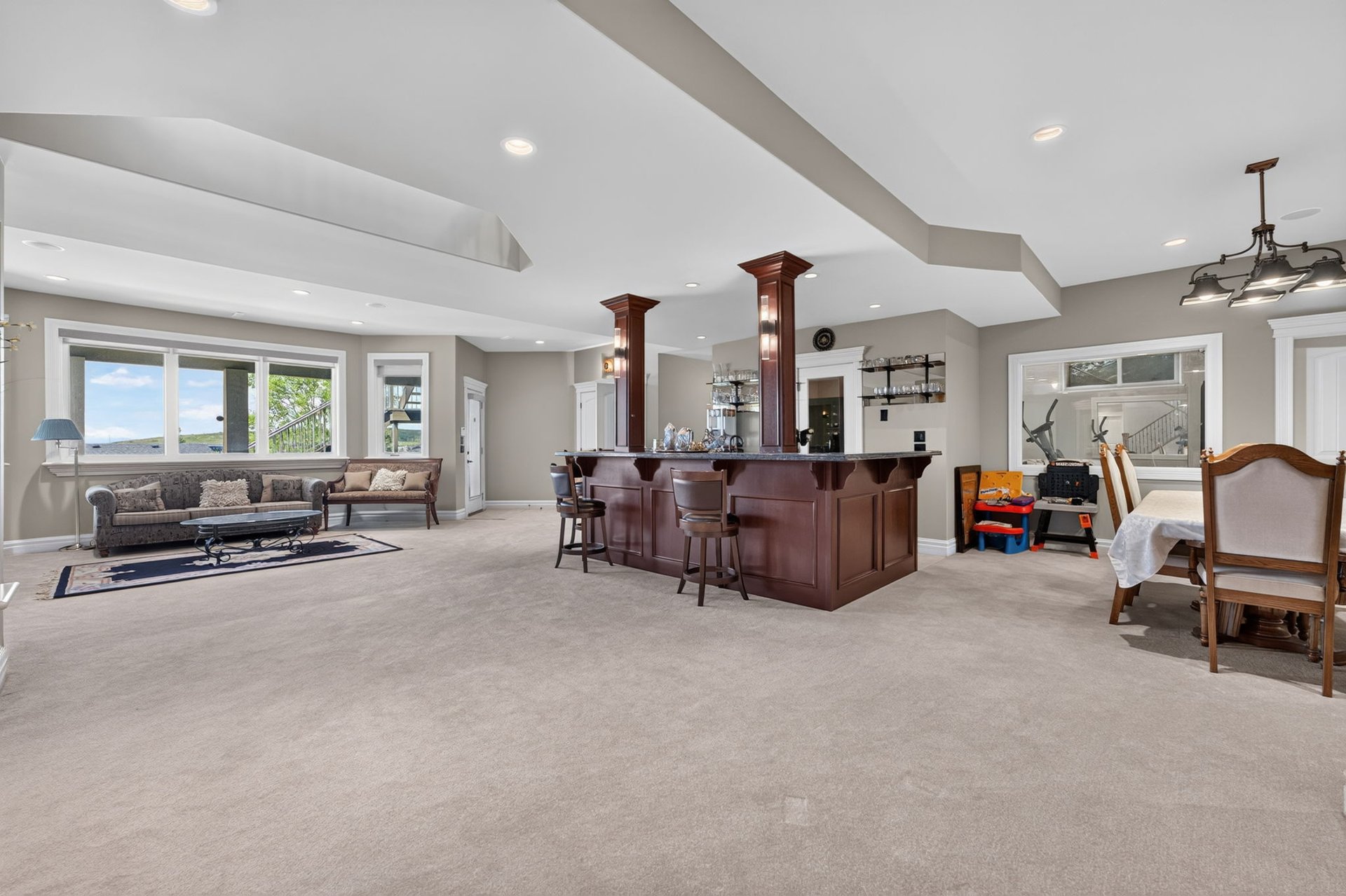 Springbank Hill Family Estate