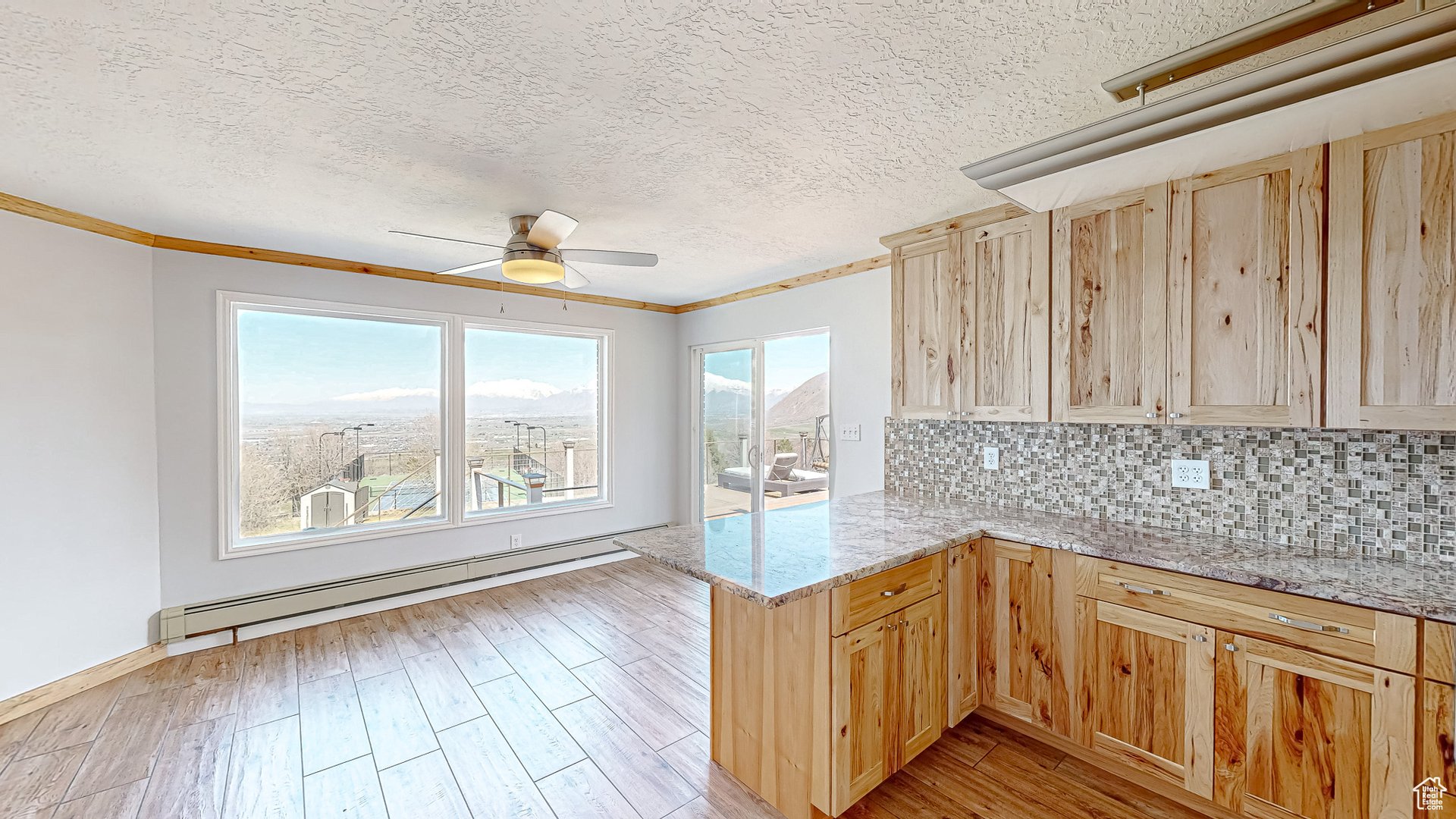 410 S Woodland Hills Dr