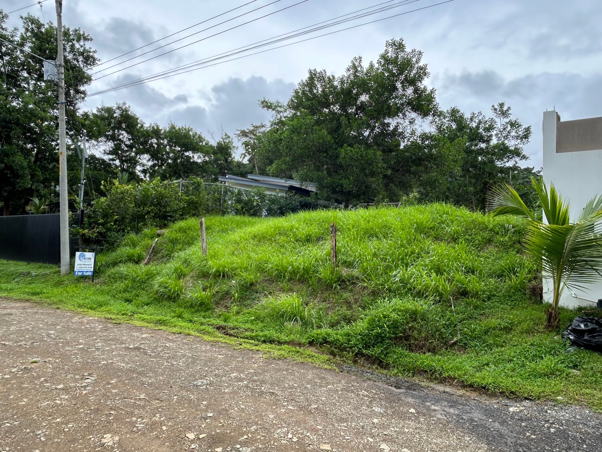 Prime Uvita Location! -  Build Ready Lot