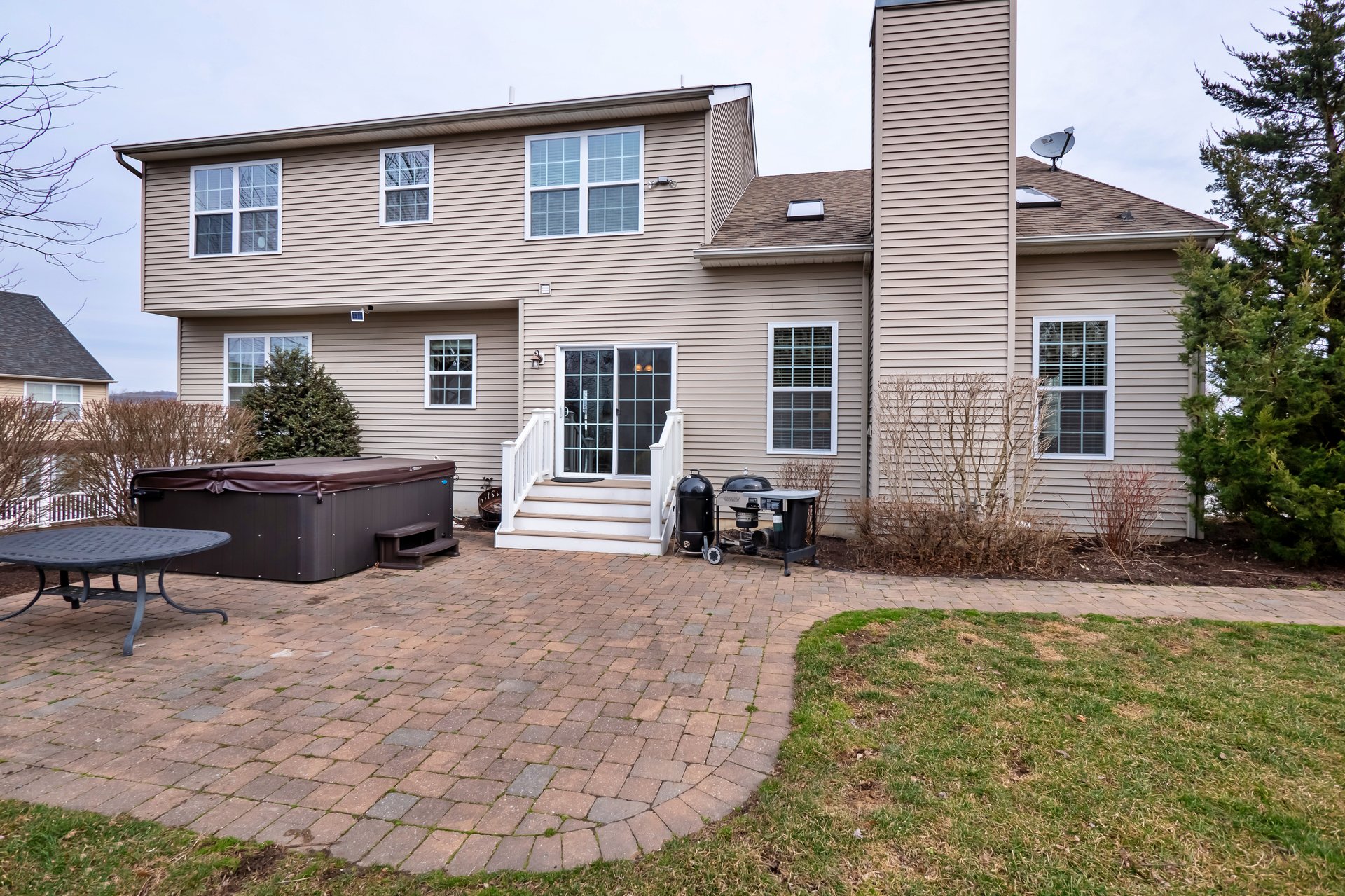 4640 Rolling Ridge Drive