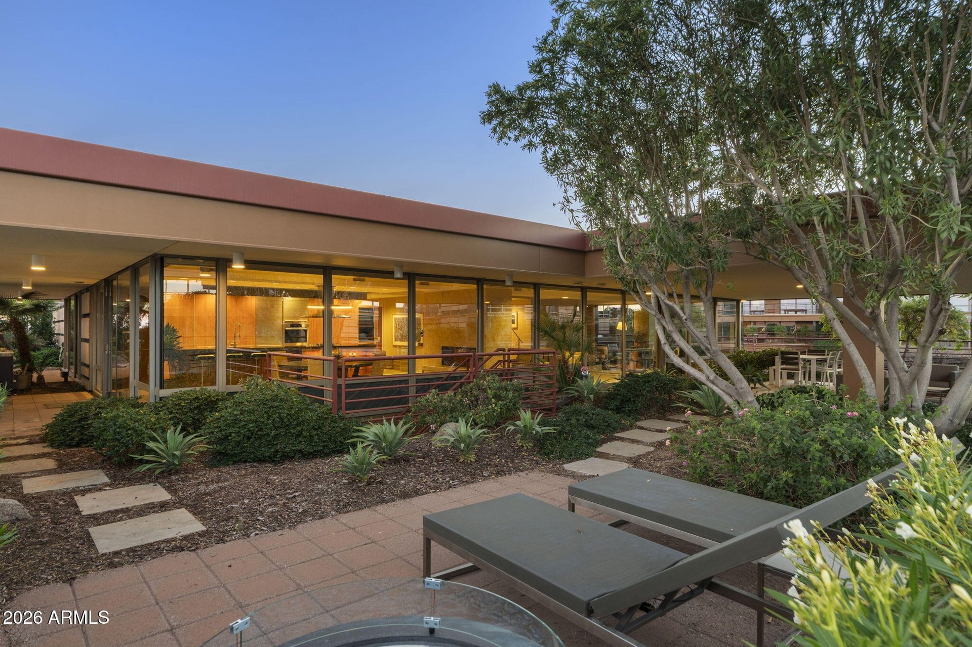 7167 E Rancho Vista Dr, #6004