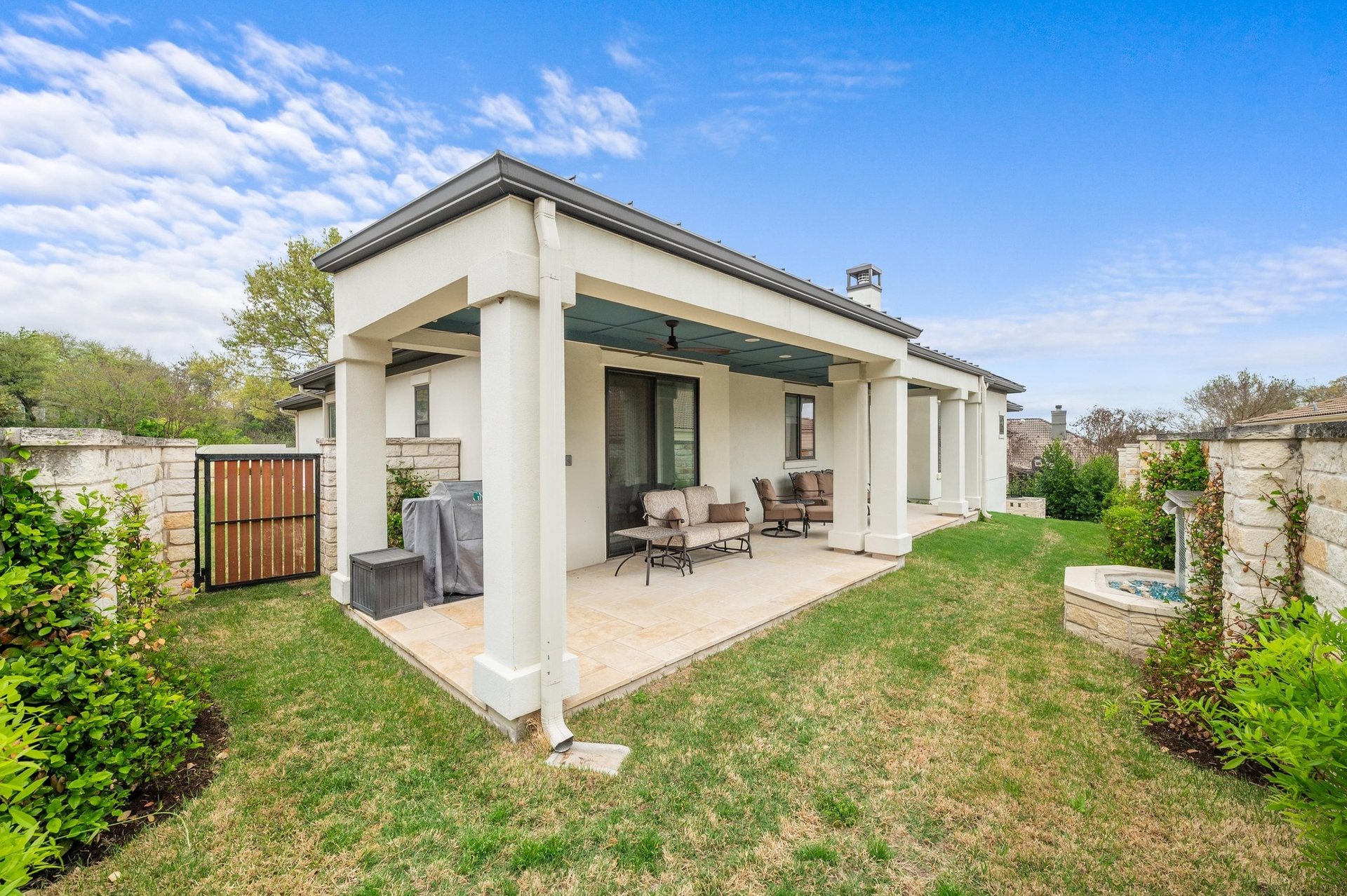 60 Autumn Oaks Drive