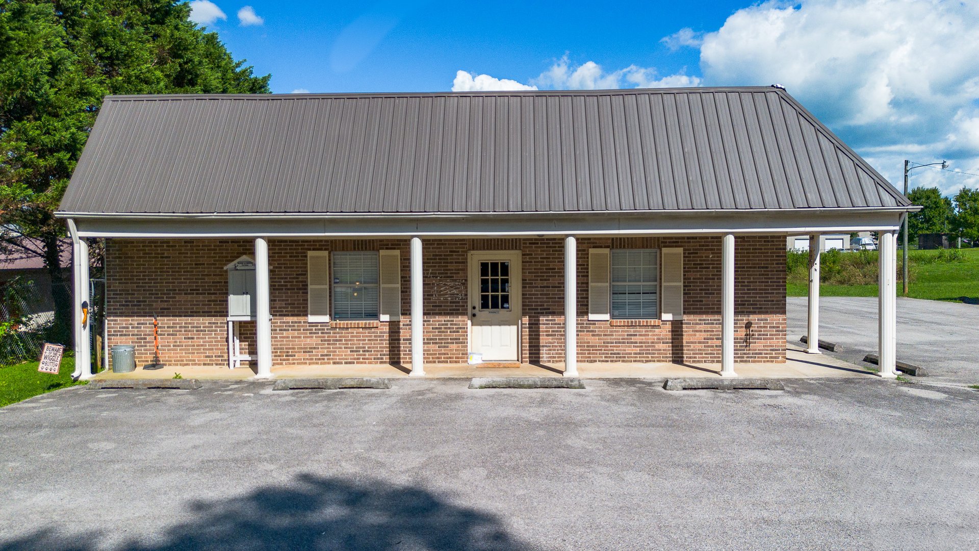1267 Carding Machine Rd. Loudon, TN 