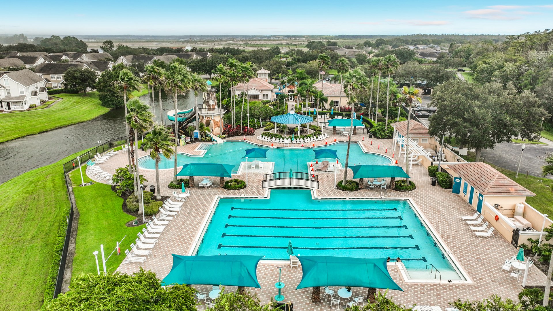Orlando Vista Lakes 5-Bedroom 4-Bathroom Home and Lifestyle