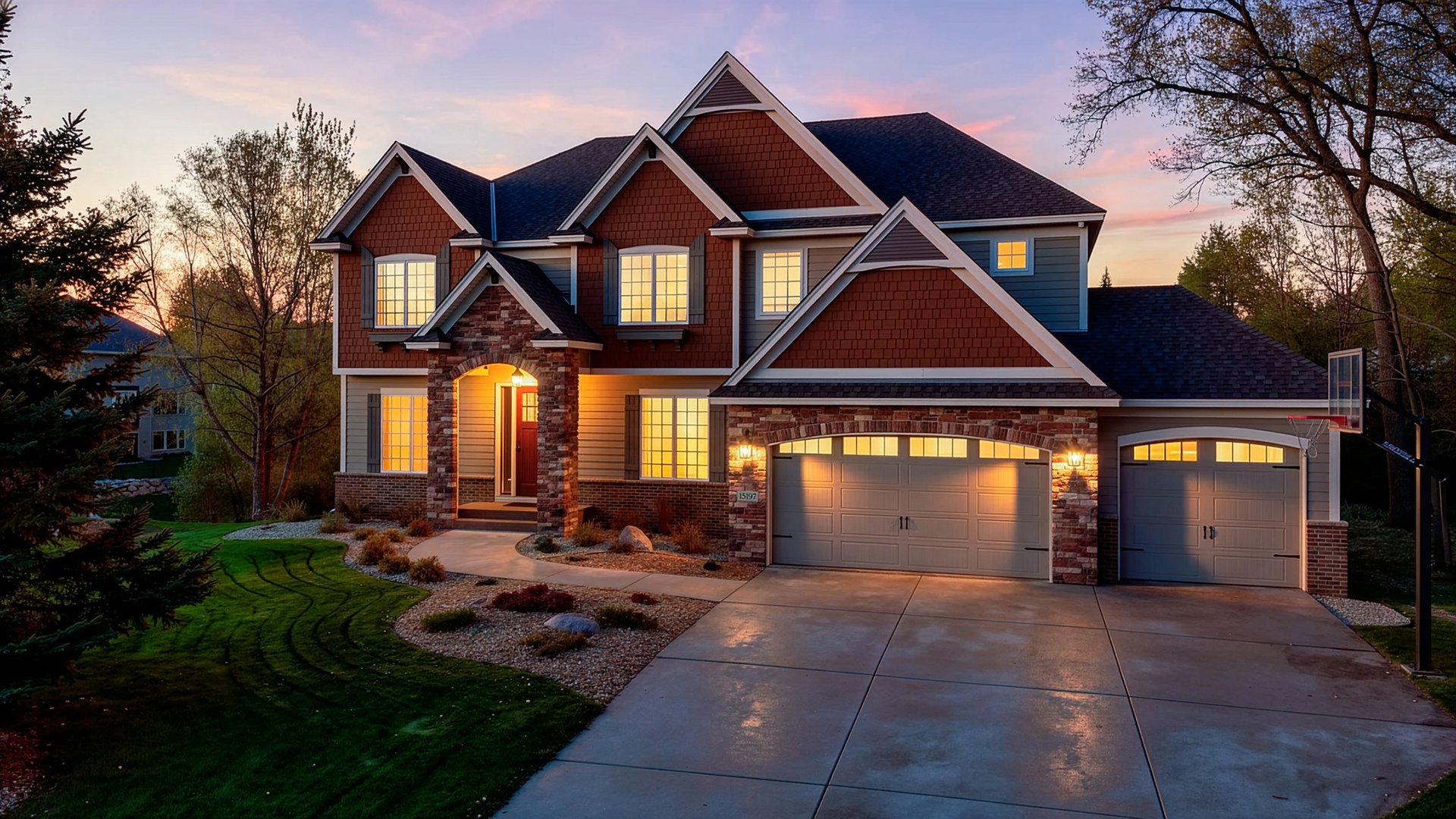 Hanson-Built Model Home on Quiet Cul-De-Sac