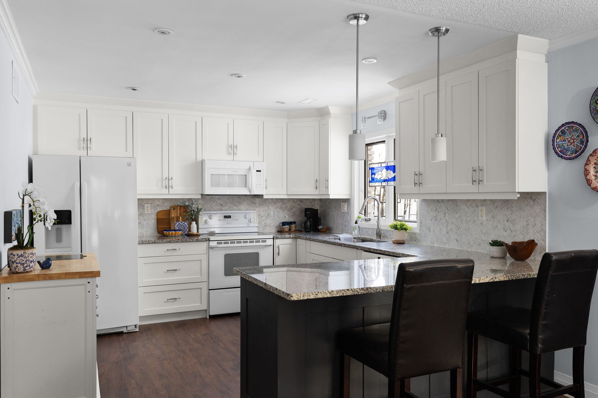 381 Cox Mill Road, Barrie