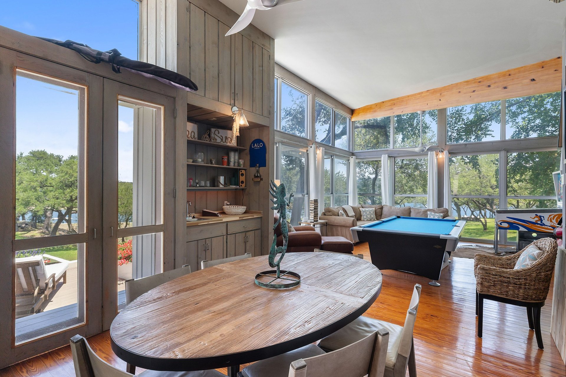 1209 Edgewater Drive
