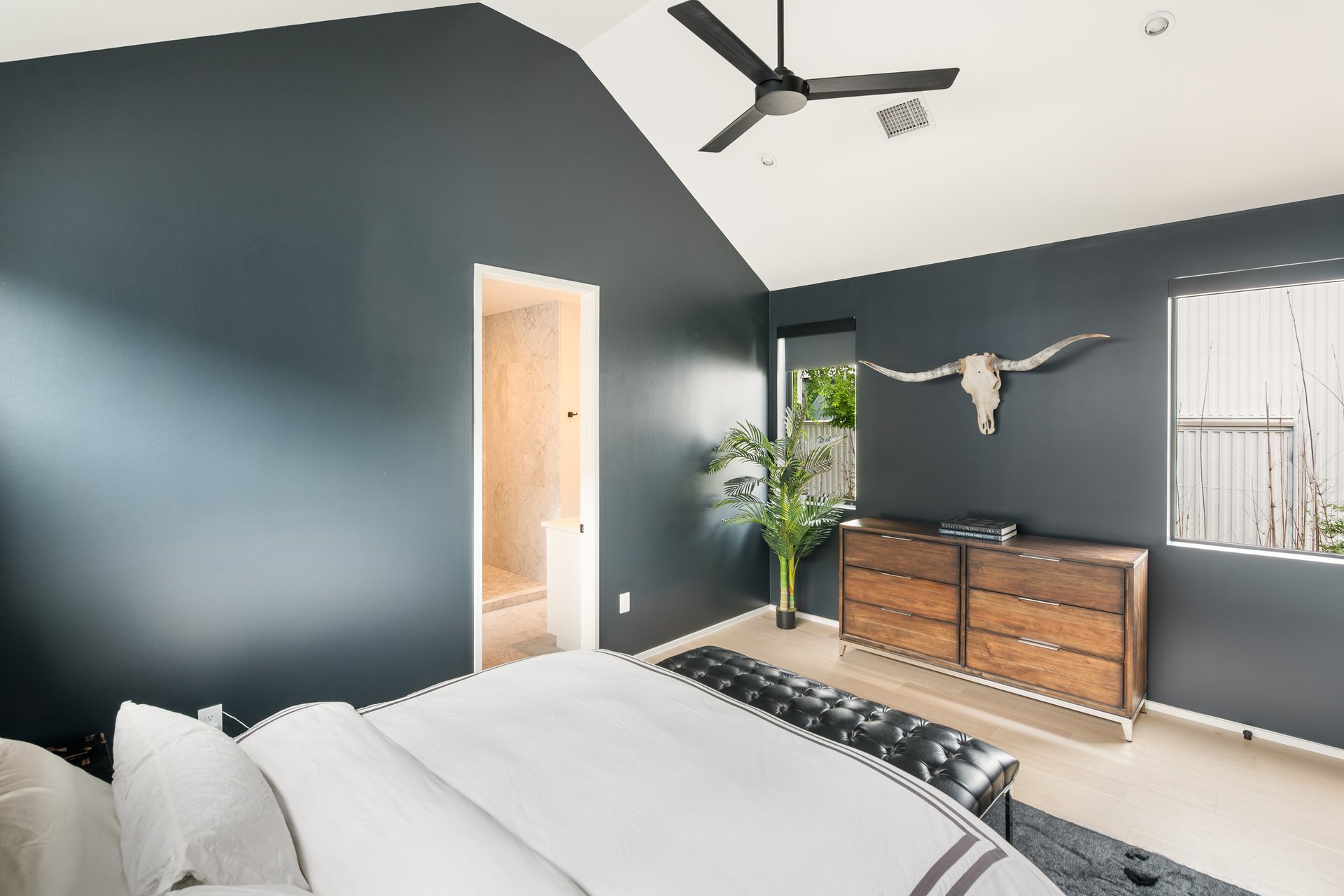404 W Milton