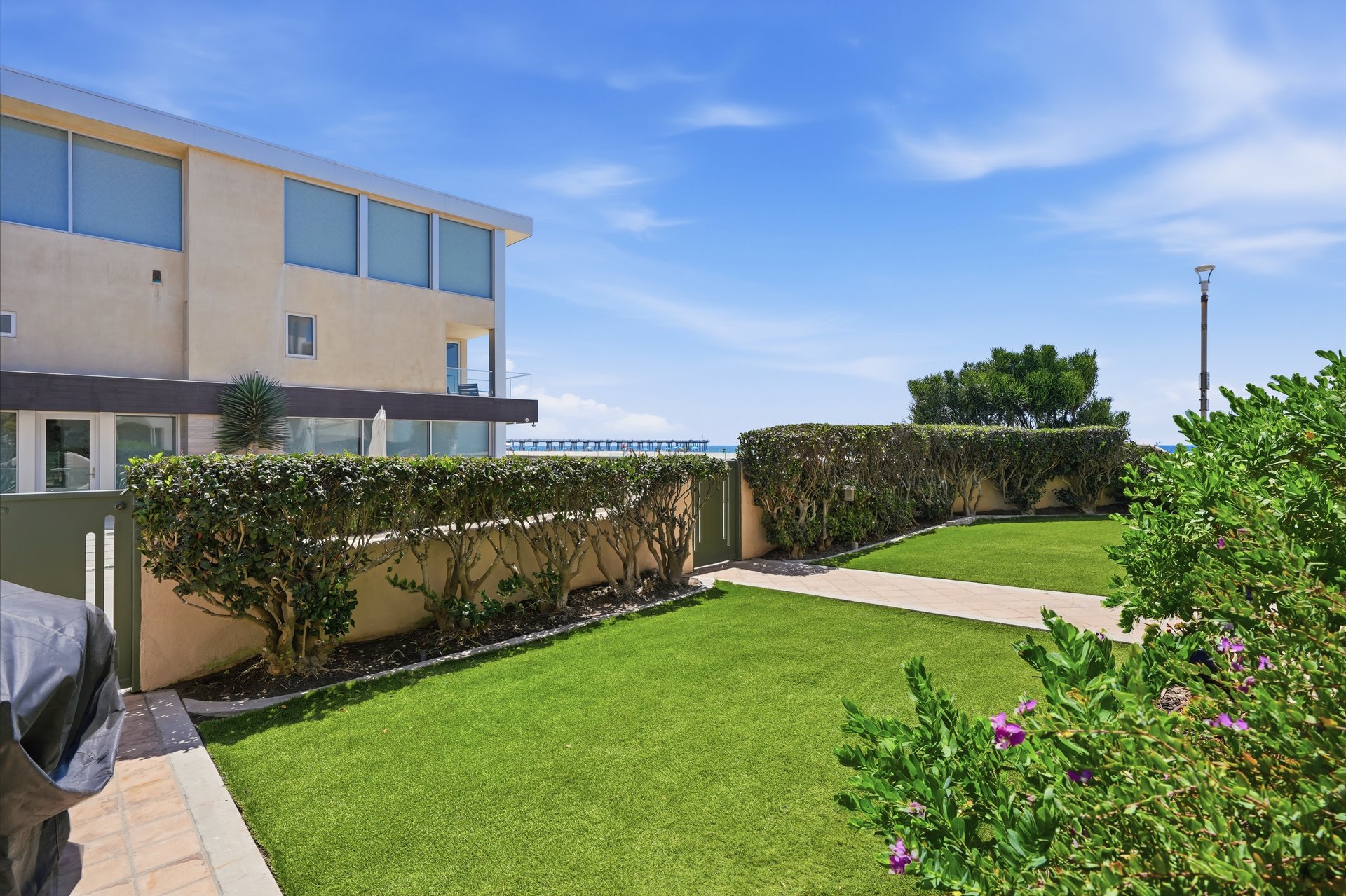 1602 The Strand (Entire Property)