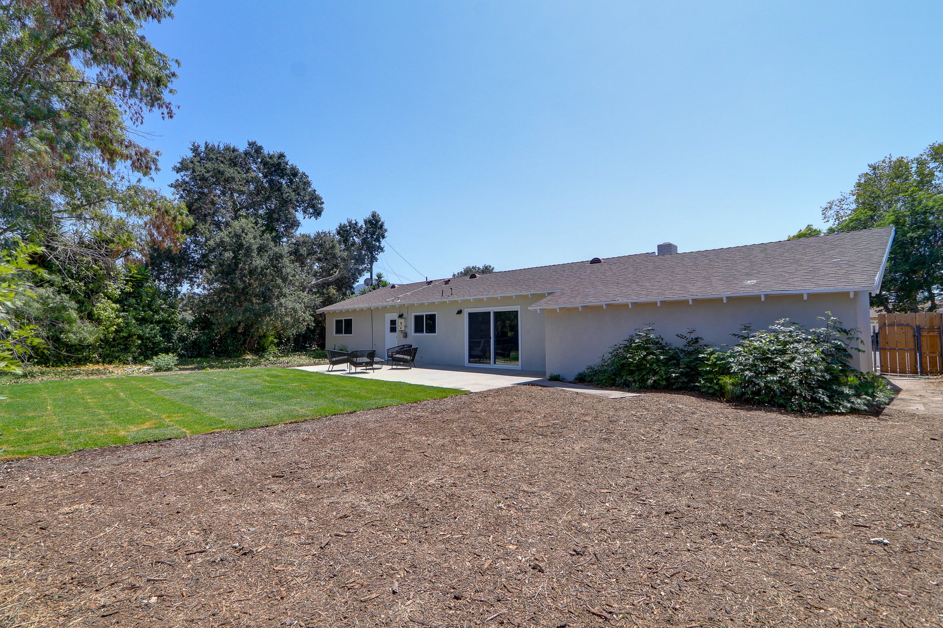 476 Jeanne Ct