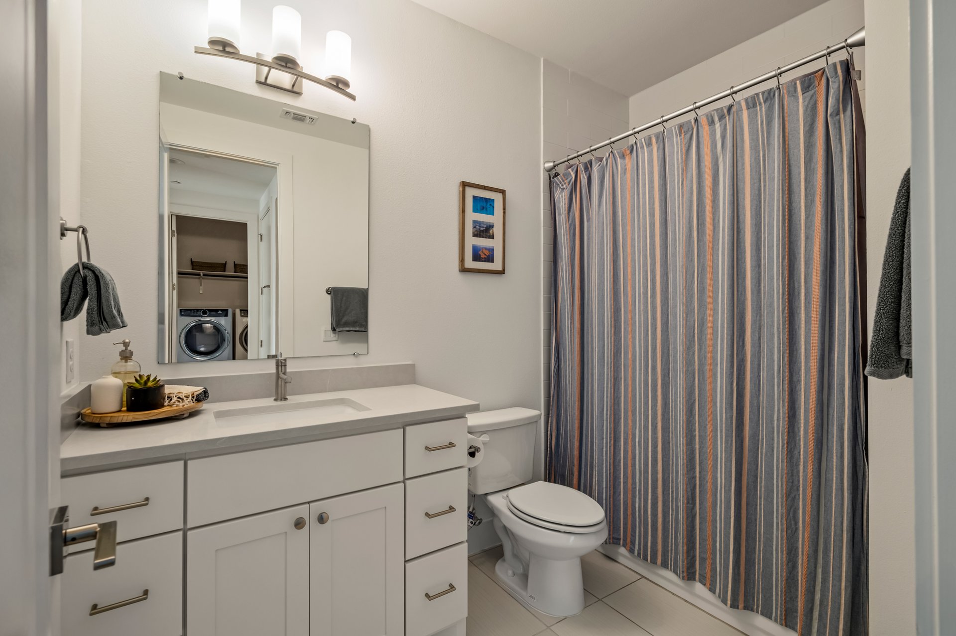 Handsome Townhome in The Grove 