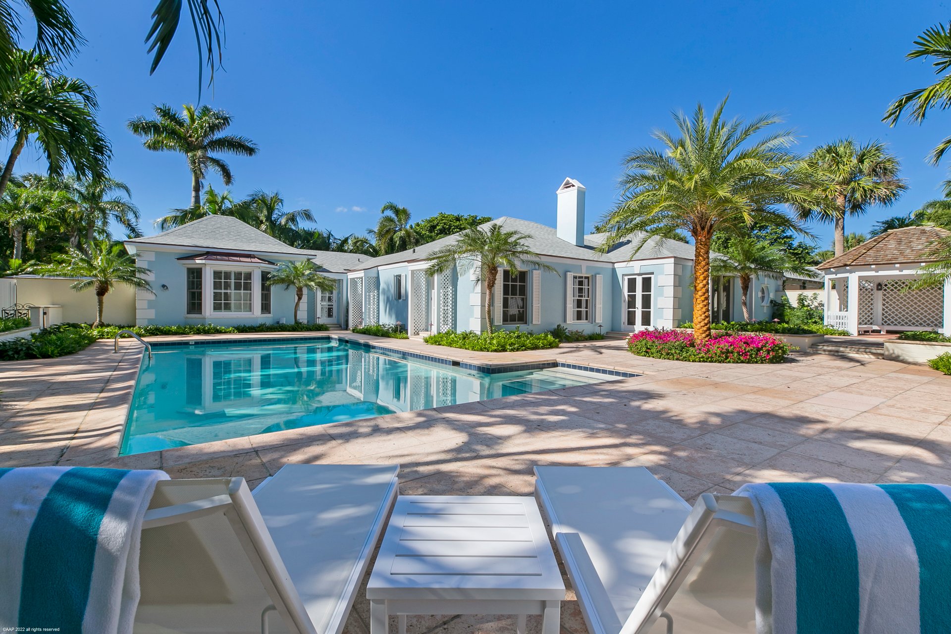 84 Gomez Rd