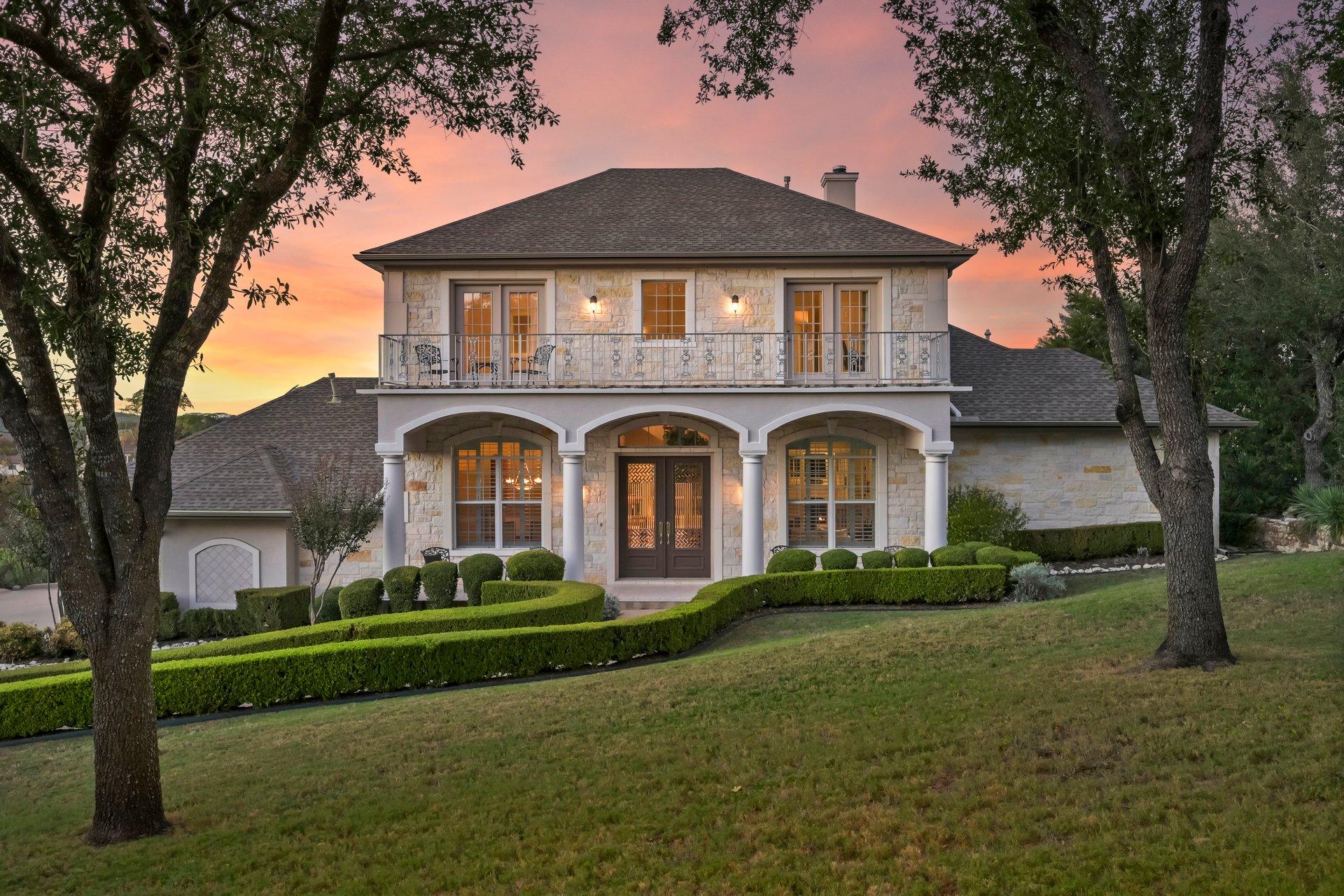 3322 Far View Drive