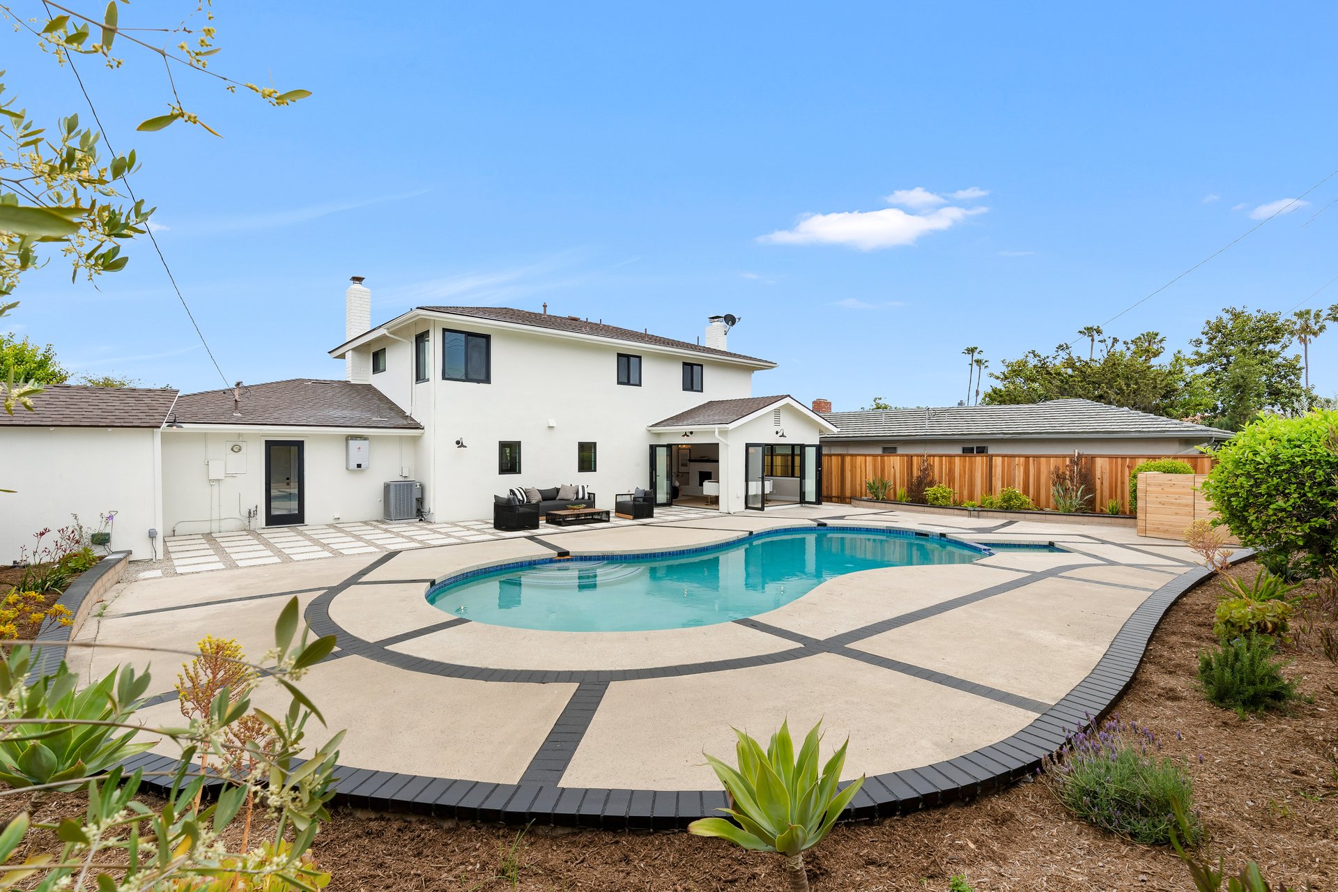 14711 Mimosa Lane